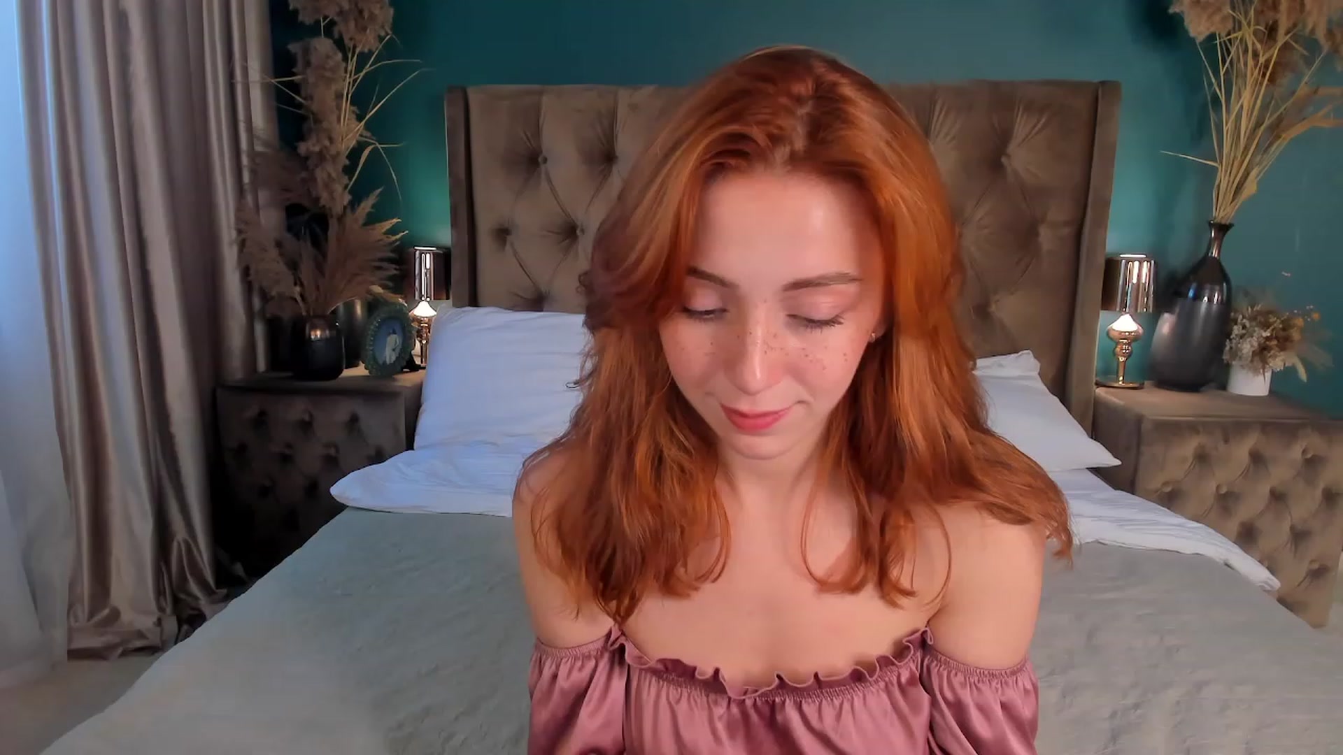Gallery image thumbnail from ElsaYoung's myfreecams stream on, 07/21/2023, 06:32 image 9 of 20
