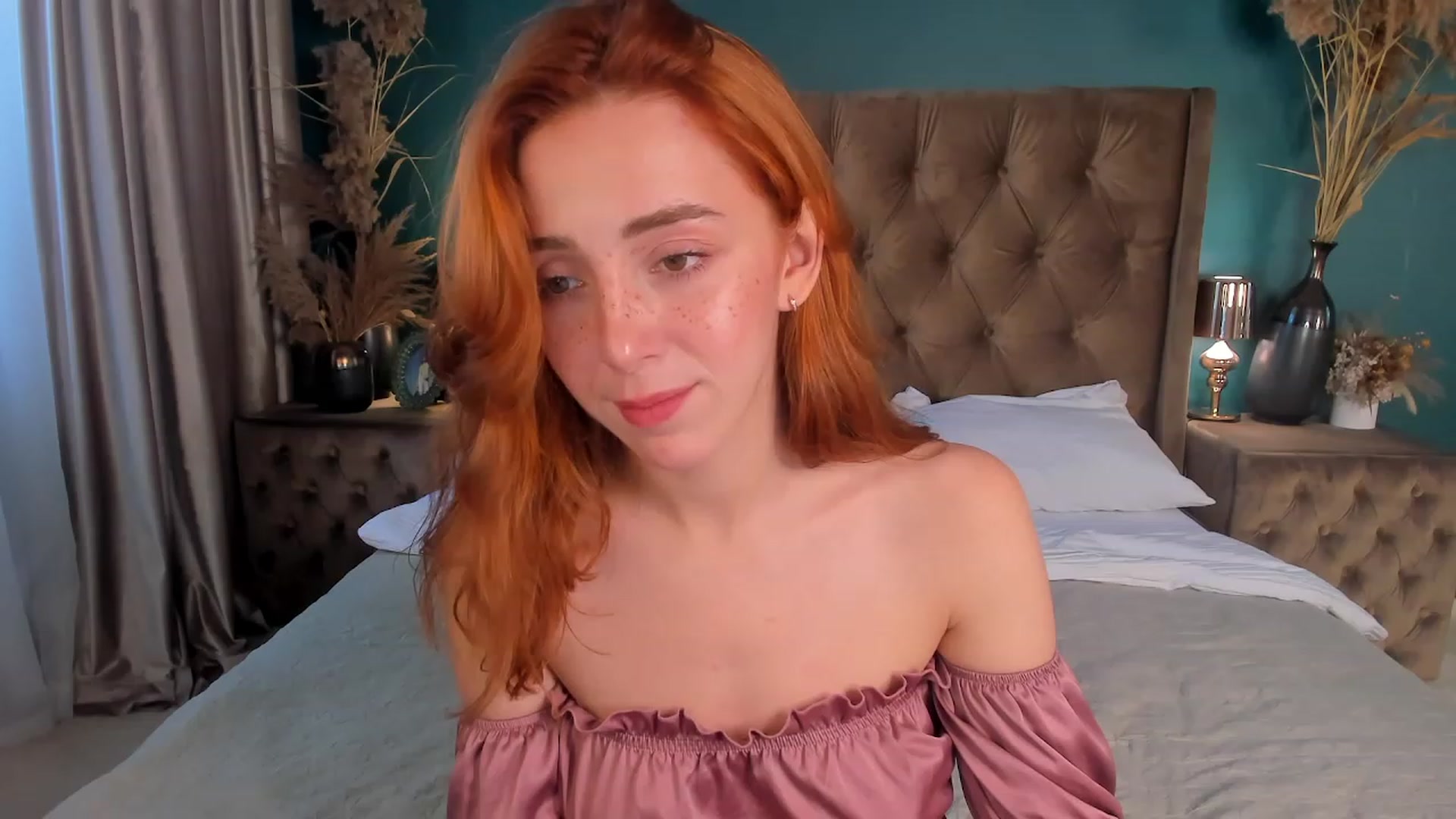 Gallery image thumbnail from ElsaYoung's myfreecams stream on, 07/21/2023, 06:32 image 11 of 20