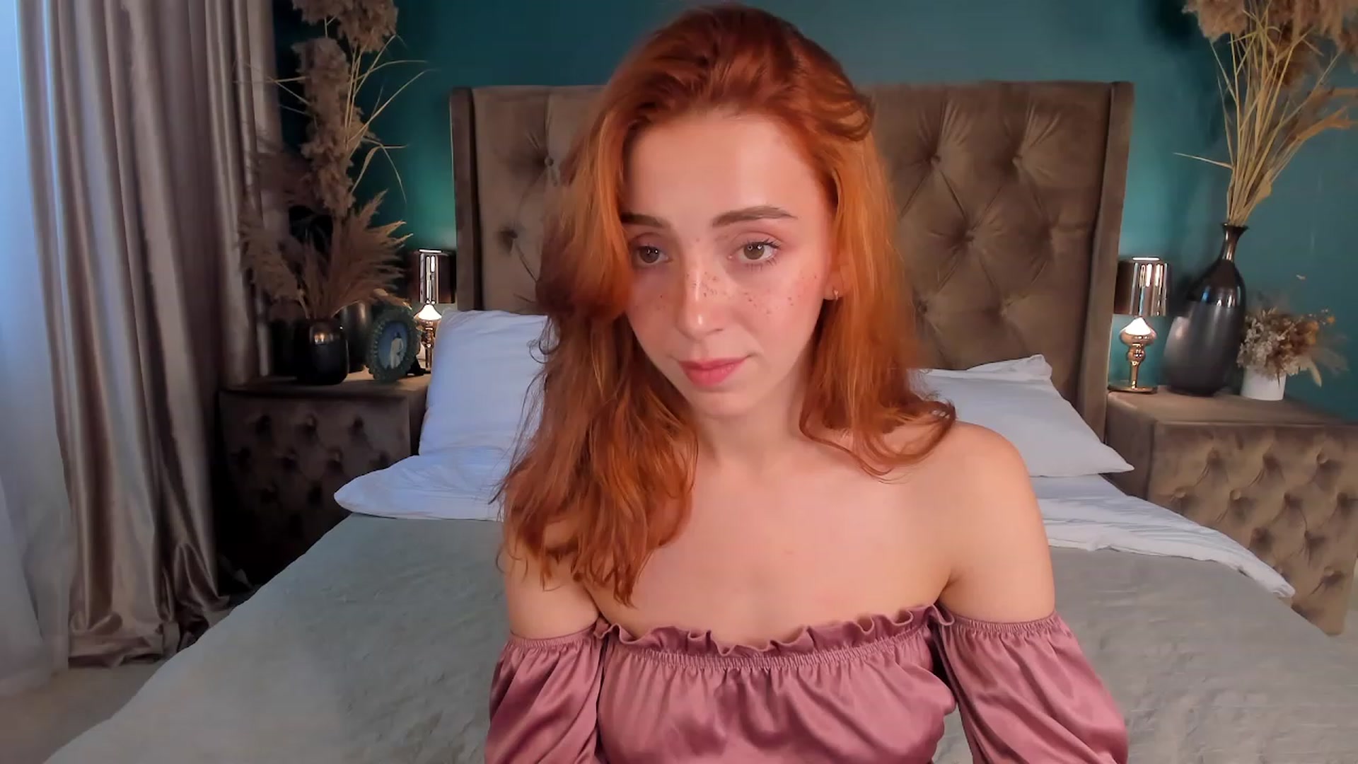 Gallery image thumbnail from ElsaYoung's myfreecams stream on, 07/21/2023, 06:32 image 3 of 20