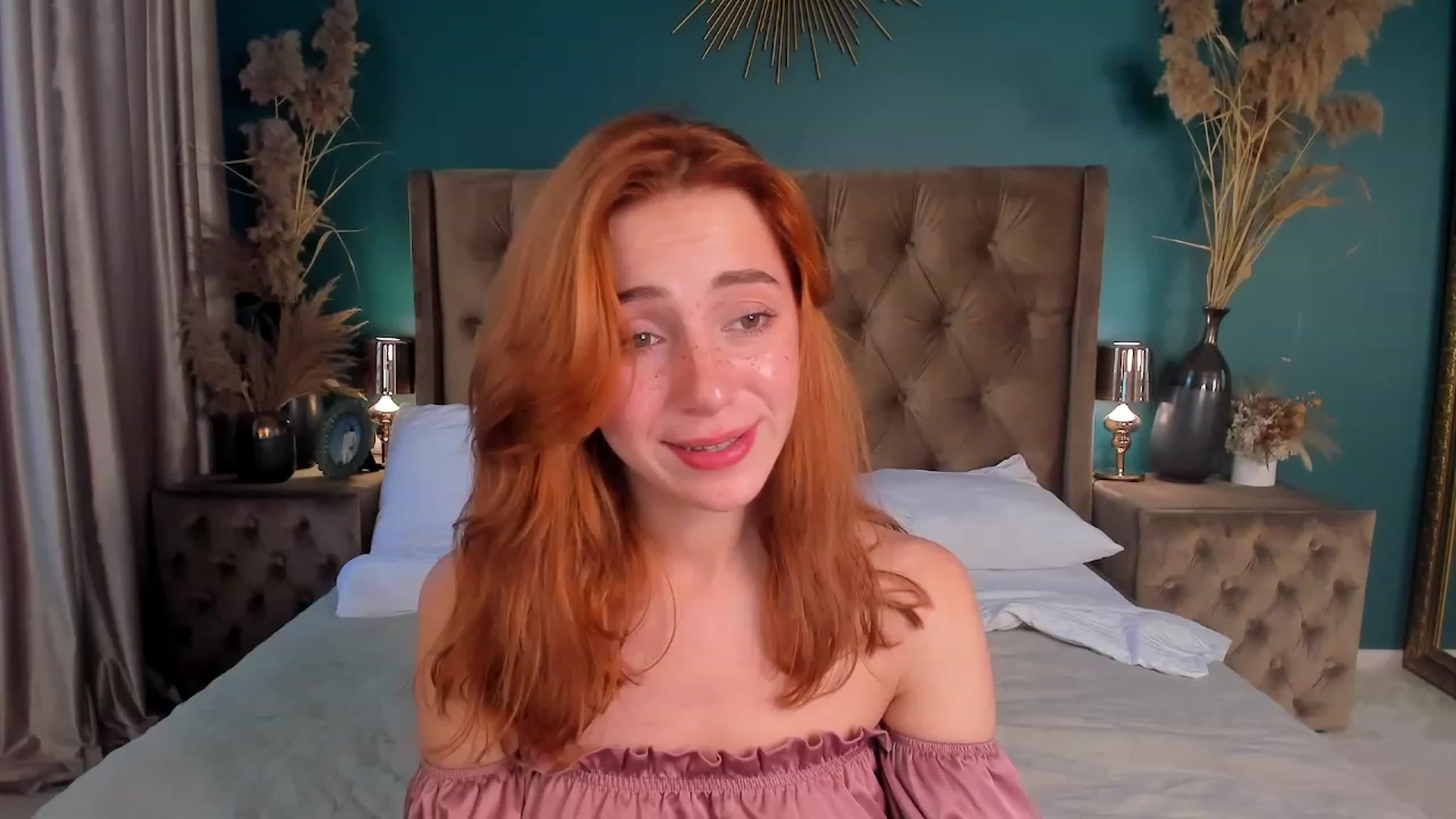 Gallery image thumbnail from ElsaYoung's myfreecams stream on, 07/21/2023, 07:08 image 7 of 20