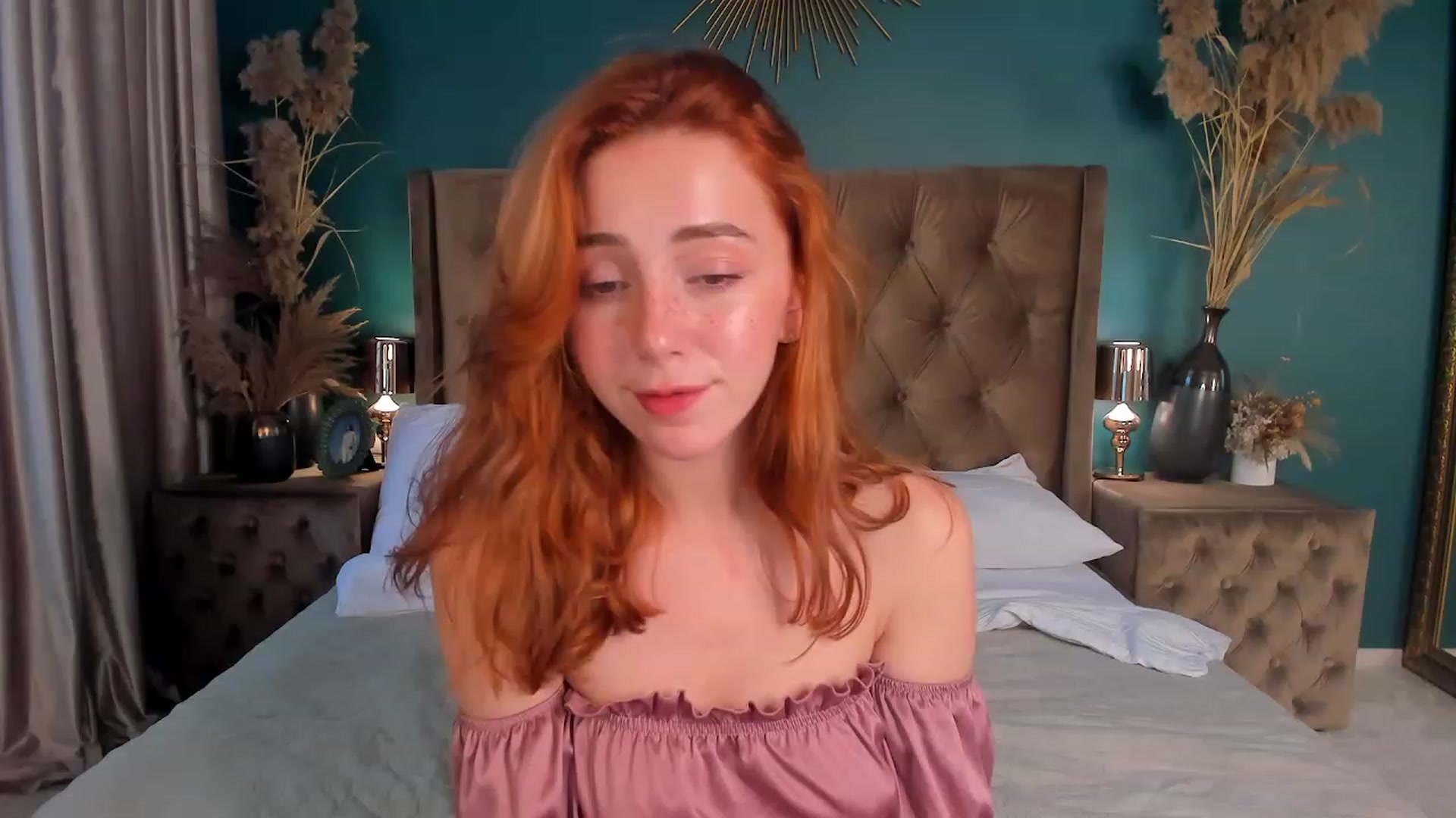 Gallery image thumbnail from ElsaYoung's myfreecams stream on, 07/21/2023, 07:08 image 19 of 20