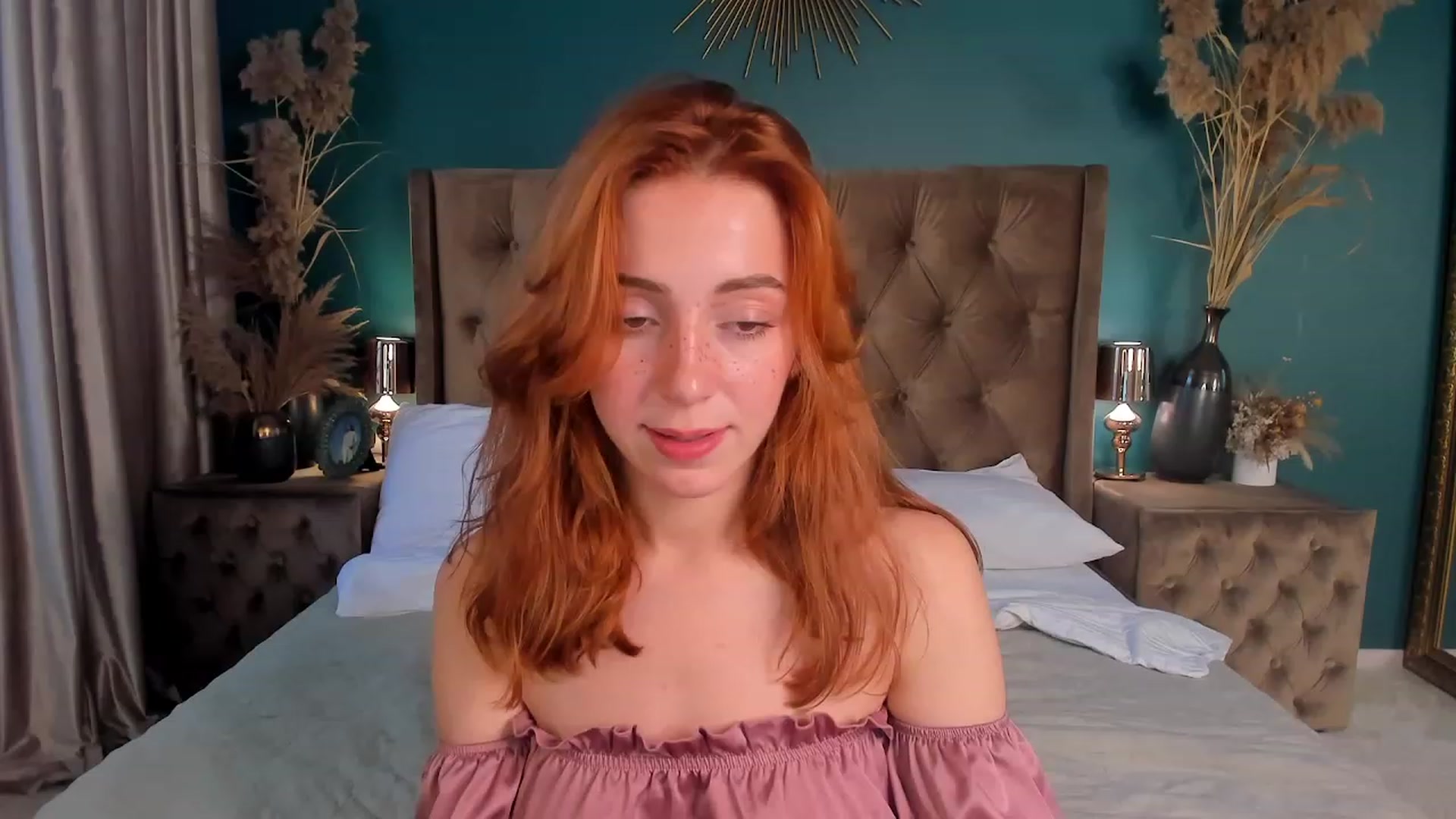 Gallery image thumbnail from ElsaYoung's myfreecams stream on, 07/21/2023, 07:08 image 1 of 20