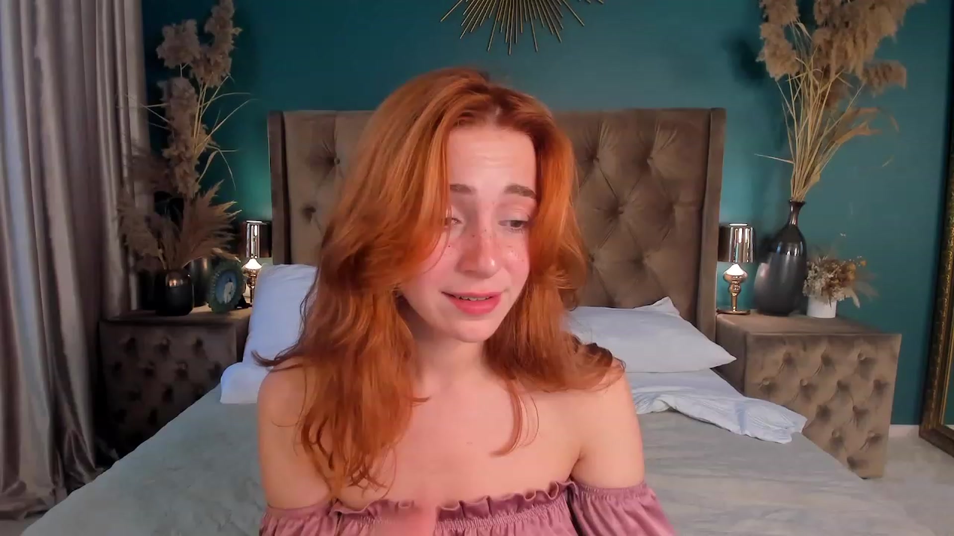 Gallery image thumbnail from ElsaYoung's myfreecams stream on, 07/21/2023, 07:08 image 8 of 20