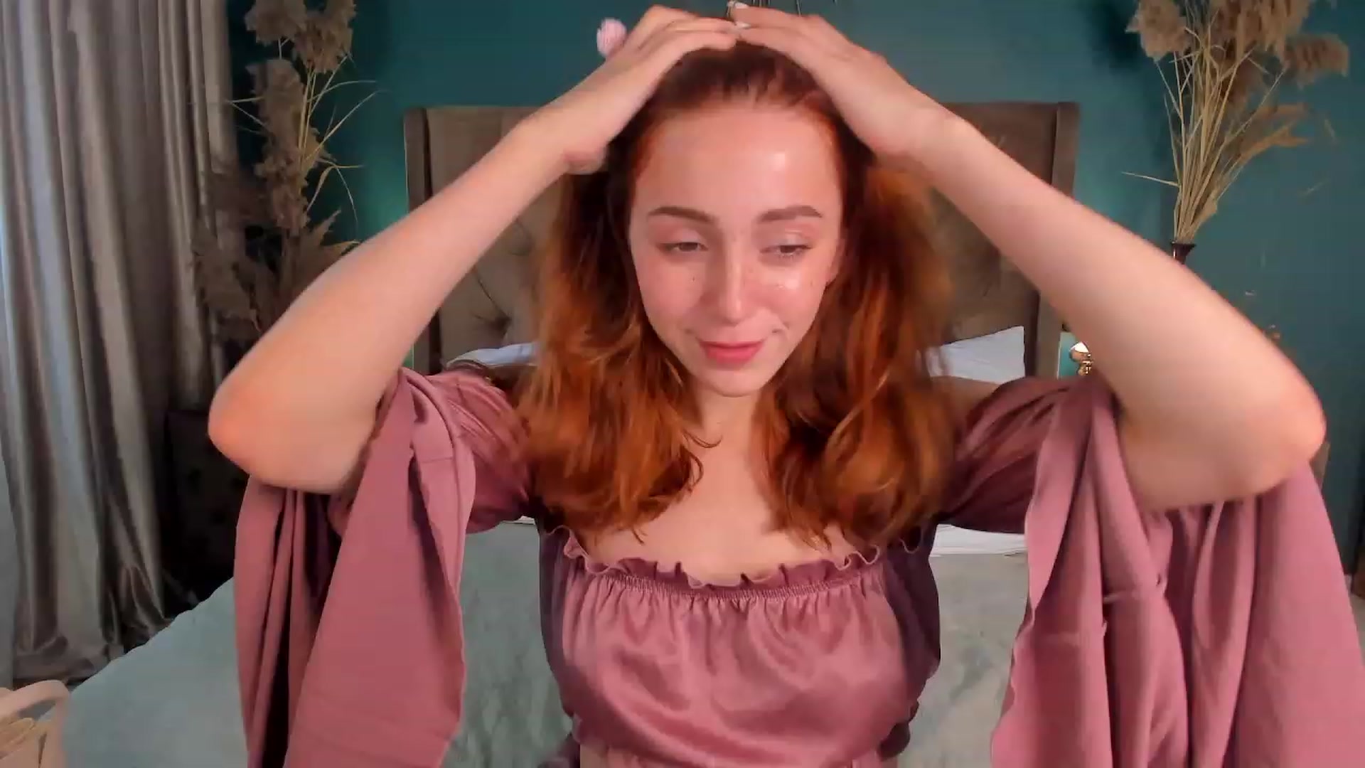 Gallery image thumbnail from ElsaYoung's myfreecams stream on, 07/21/2023, 12:03 image 11 of 20