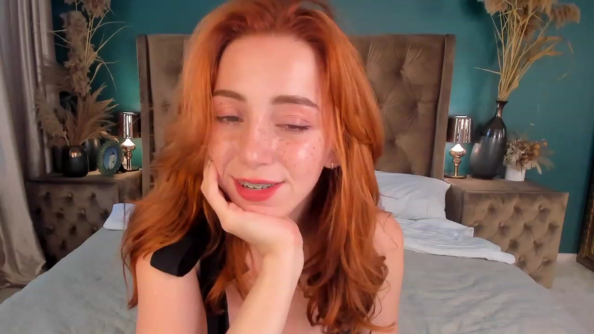 Gallery image thumbnail from ElsaYoung's myfreecams stream on, 07/22/2023, 10:17 image 19 of 20