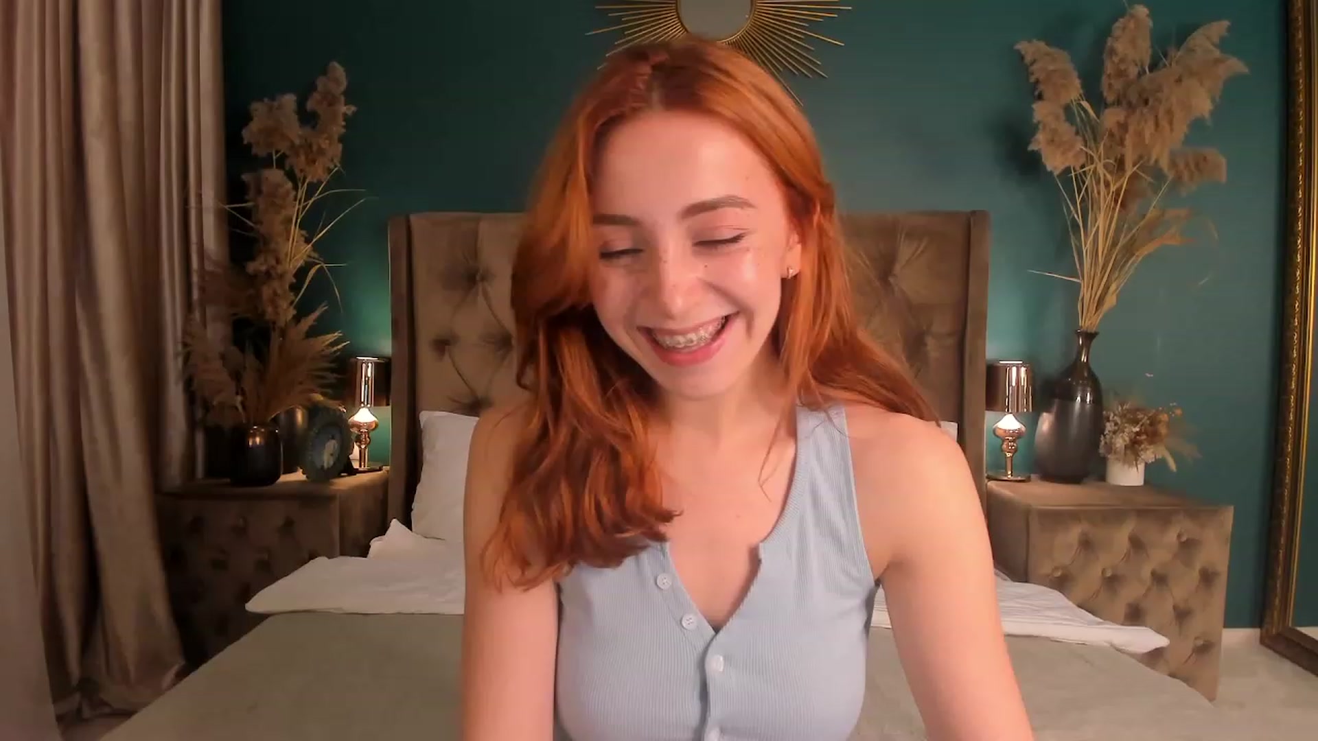 Gallery image thumbnail from ElsaYoung's myfreecams stream on, 07/23/2023, 19:37 image 18 of 20