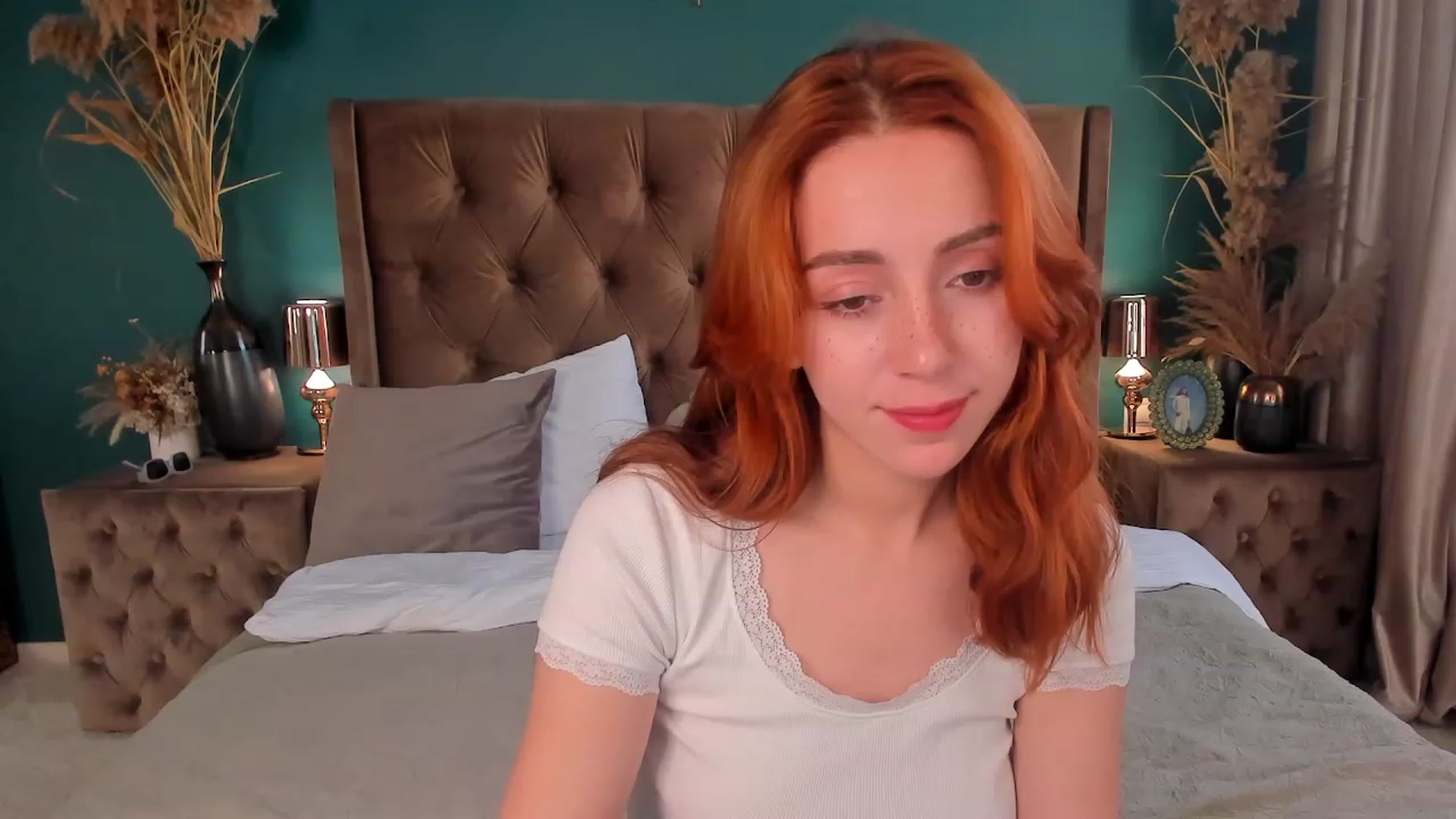 Gallery image thumbnail from ElsaYoung's myfreecams stream on, 07/28/2023, 15:37 image 14 of 20