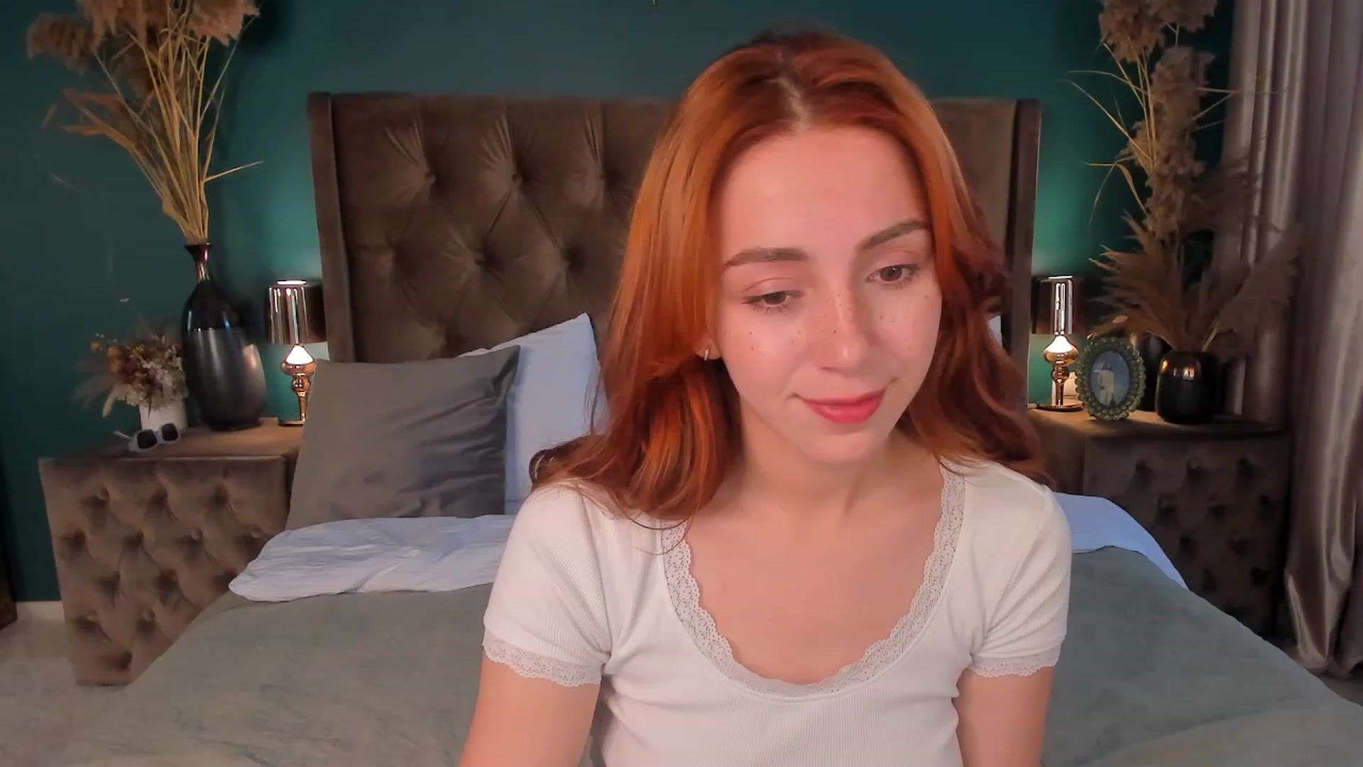 Gallery image thumbnail from ElsaYoung's myfreecams stream on, 07/28/2023, 15:37 image 16 of 20