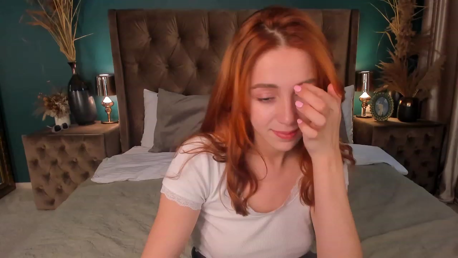 Gallery image thumbnail from ElsaYoung's myfreecams stream on, 07/28/2023, 17:12 image 6 of 20