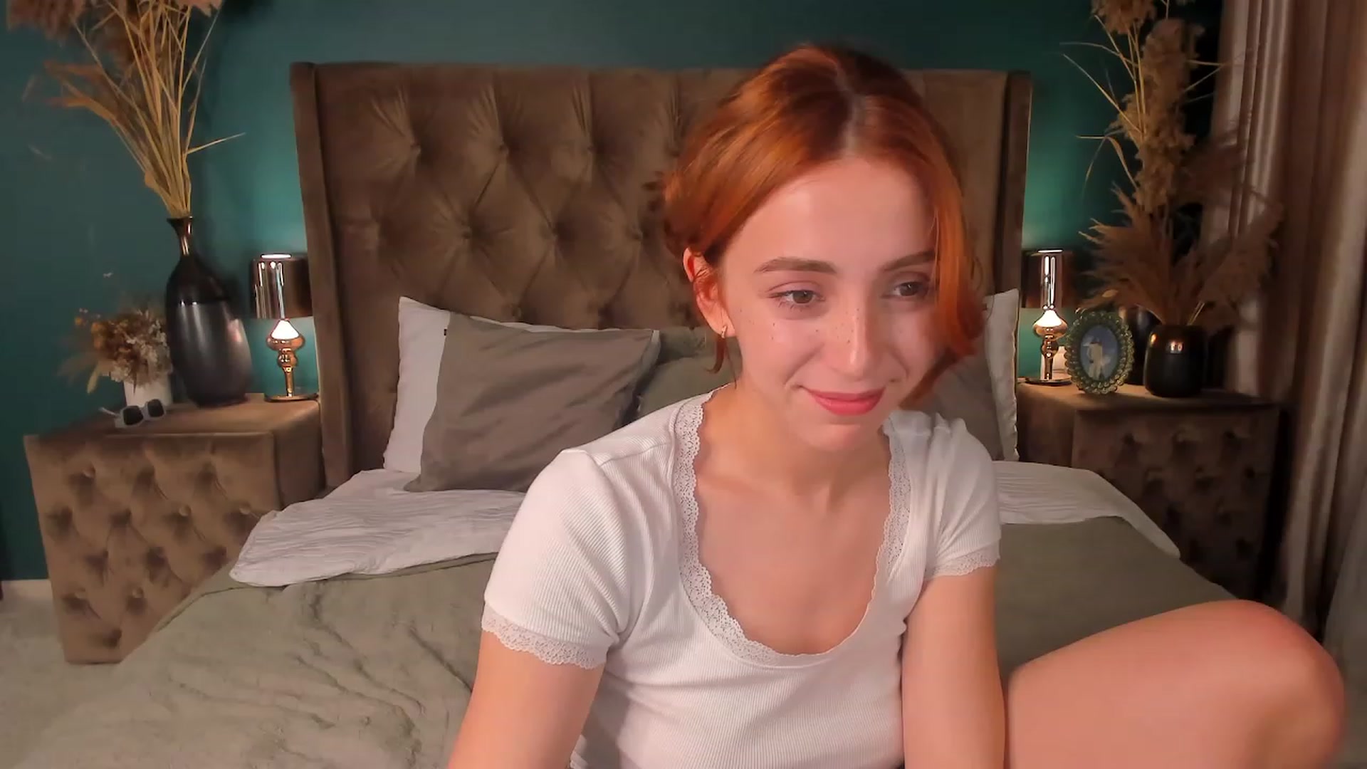 Gallery image thumbnail from ElsaYoung's myfreecams stream on, 07/28/2023, 19:13 image 15 of 20