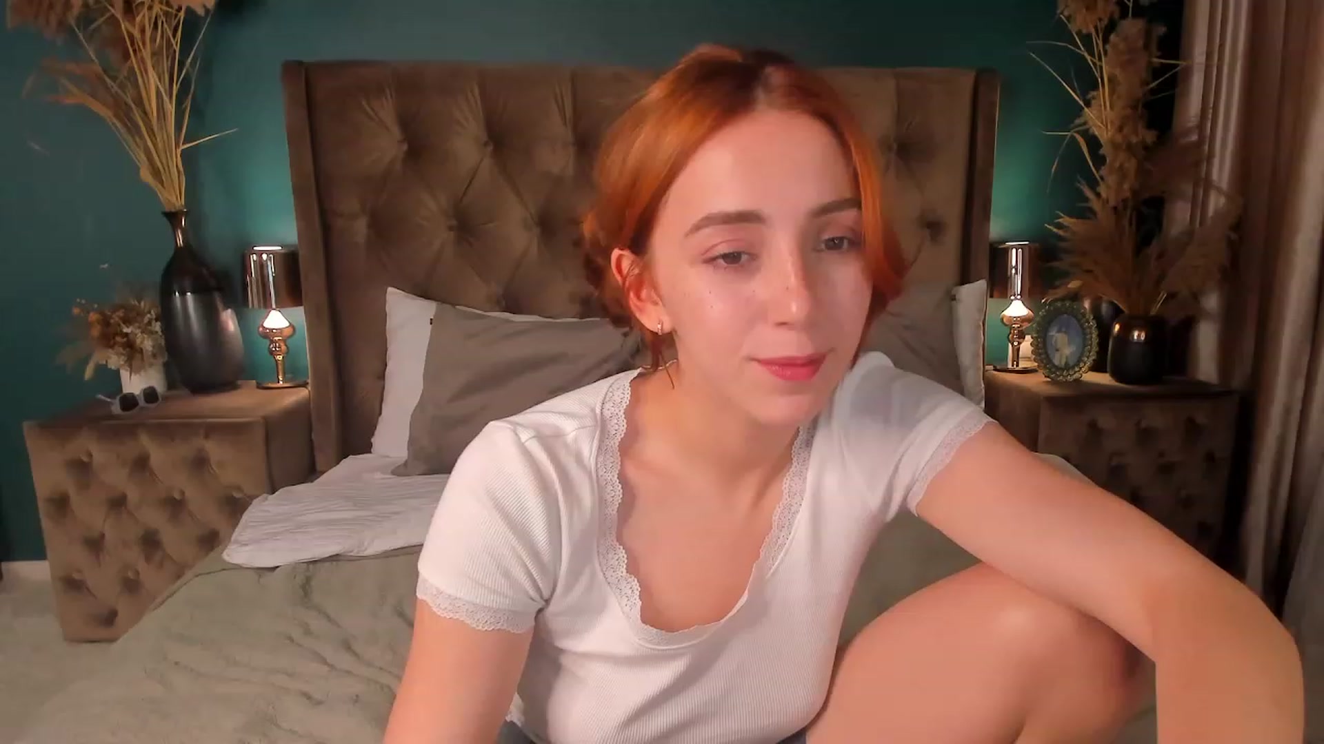 Gallery image thumbnail from ElsaYoung's myfreecams stream on, 07/28/2023, 19:13 image 14 of 20