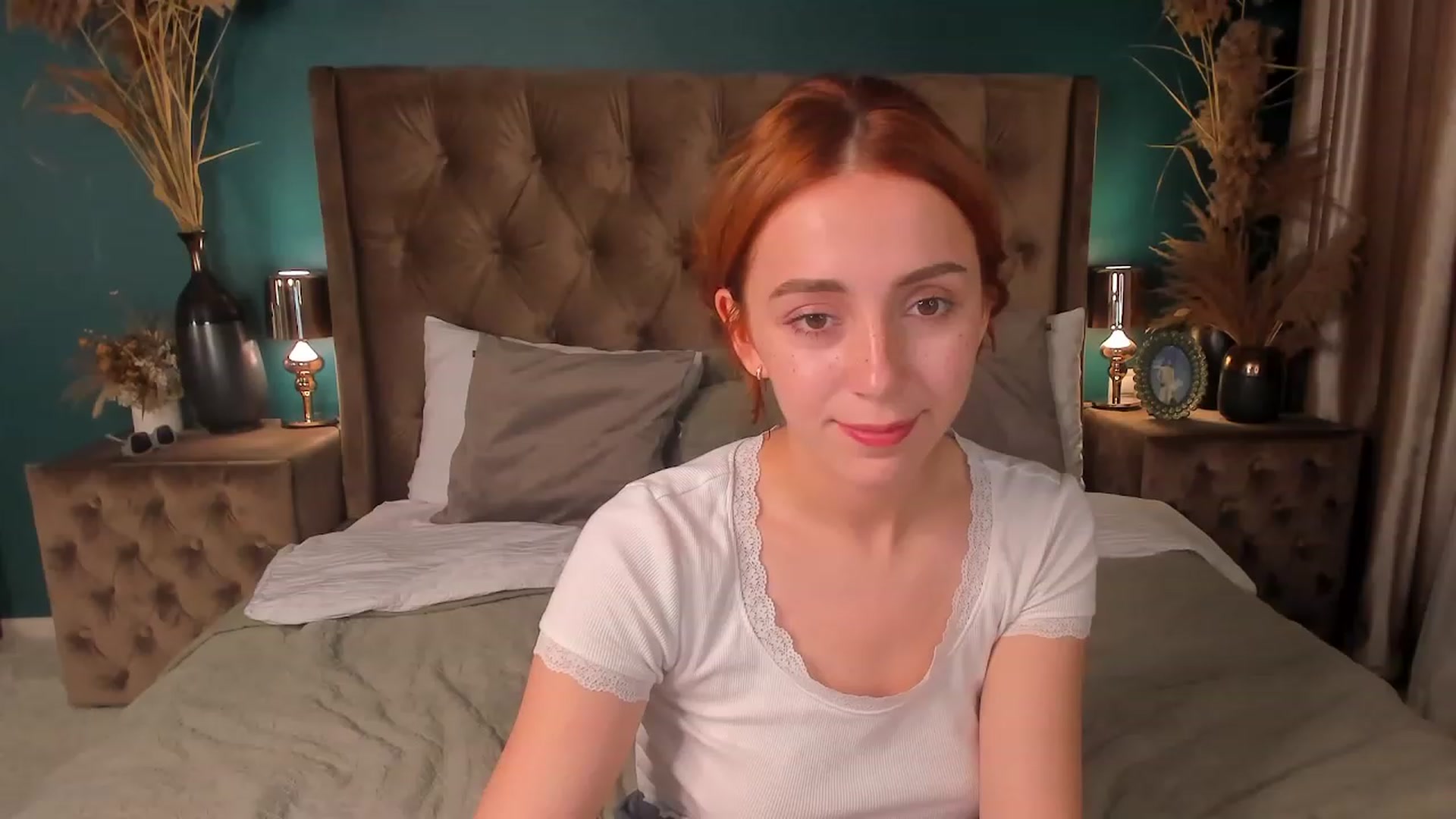 Gallery image thumbnail from ElsaYoung's myfreecams stream on, 07/28/2023, 19:13 image 20 of 20