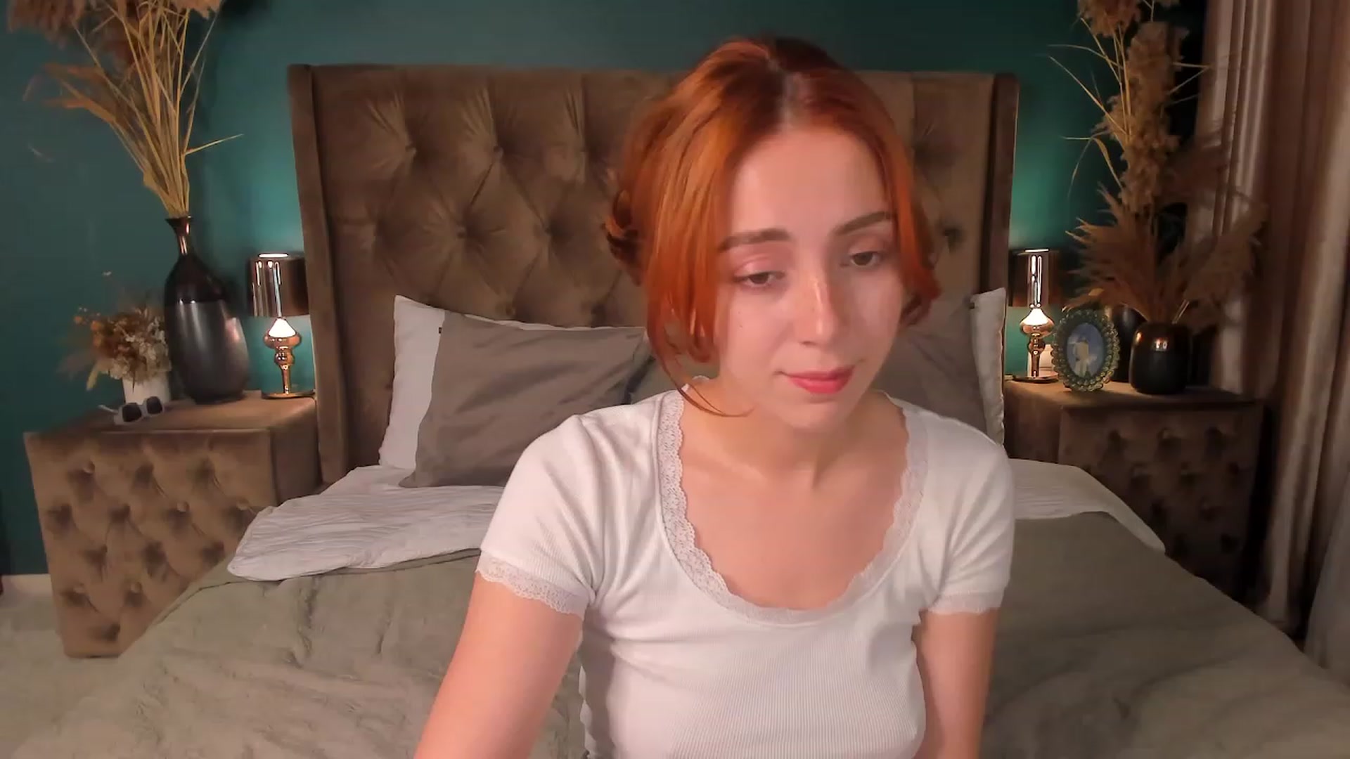 Gallery image thumbnail from ElsaYoung's myfreecams stream on, 07/28/2023, 19:13 image 2 of 20