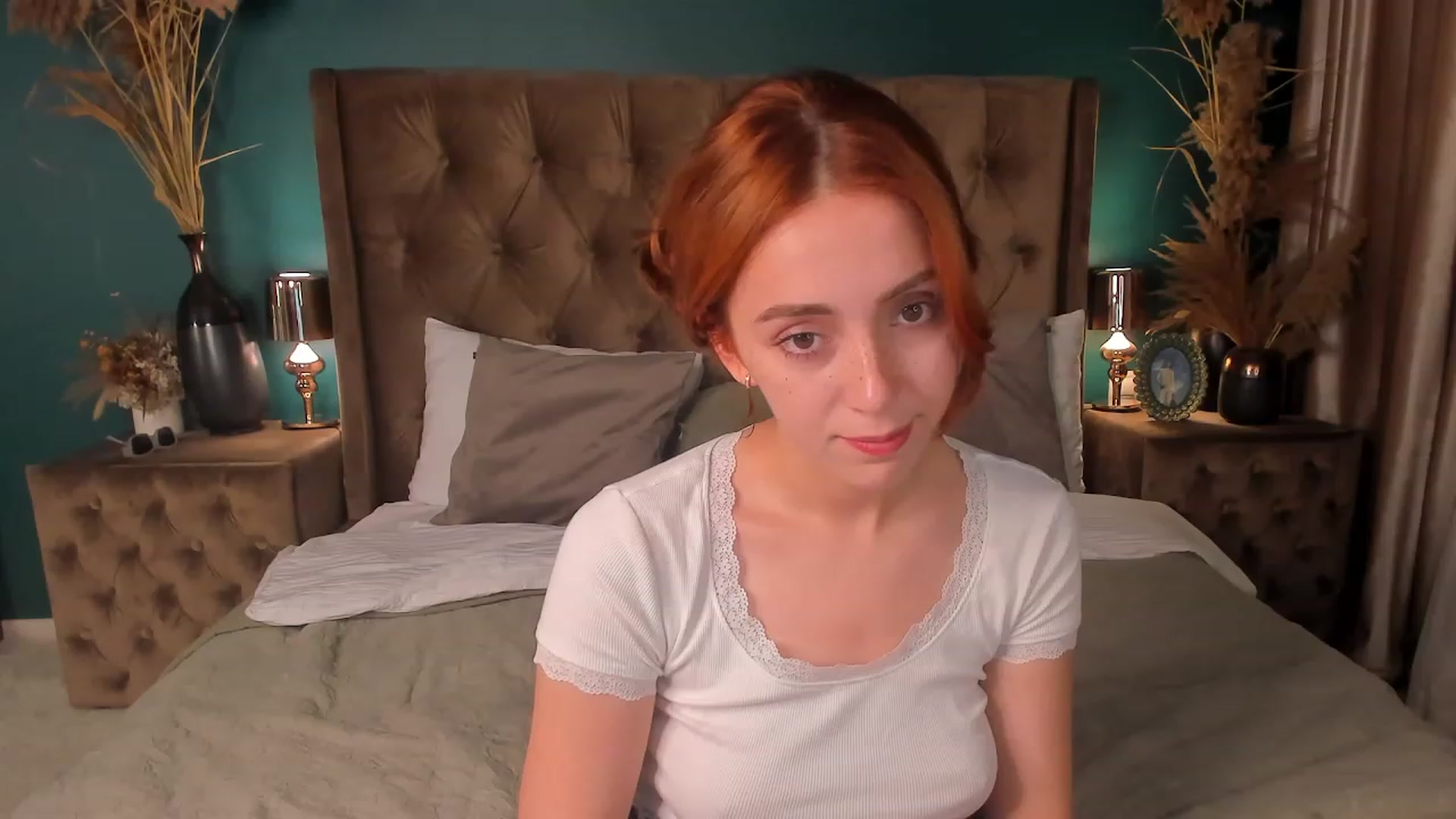 Gallery image thumbnail from ElsaYoung's myfreecams stream on, 07/28/2023, 19:13 image 7 of 20