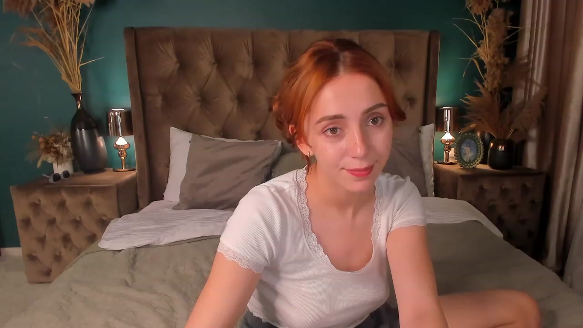 Gallery image thumbnail from ElsaYoung's myfreecams stream on, 07/28/2023, 19:13 image 12 of 20