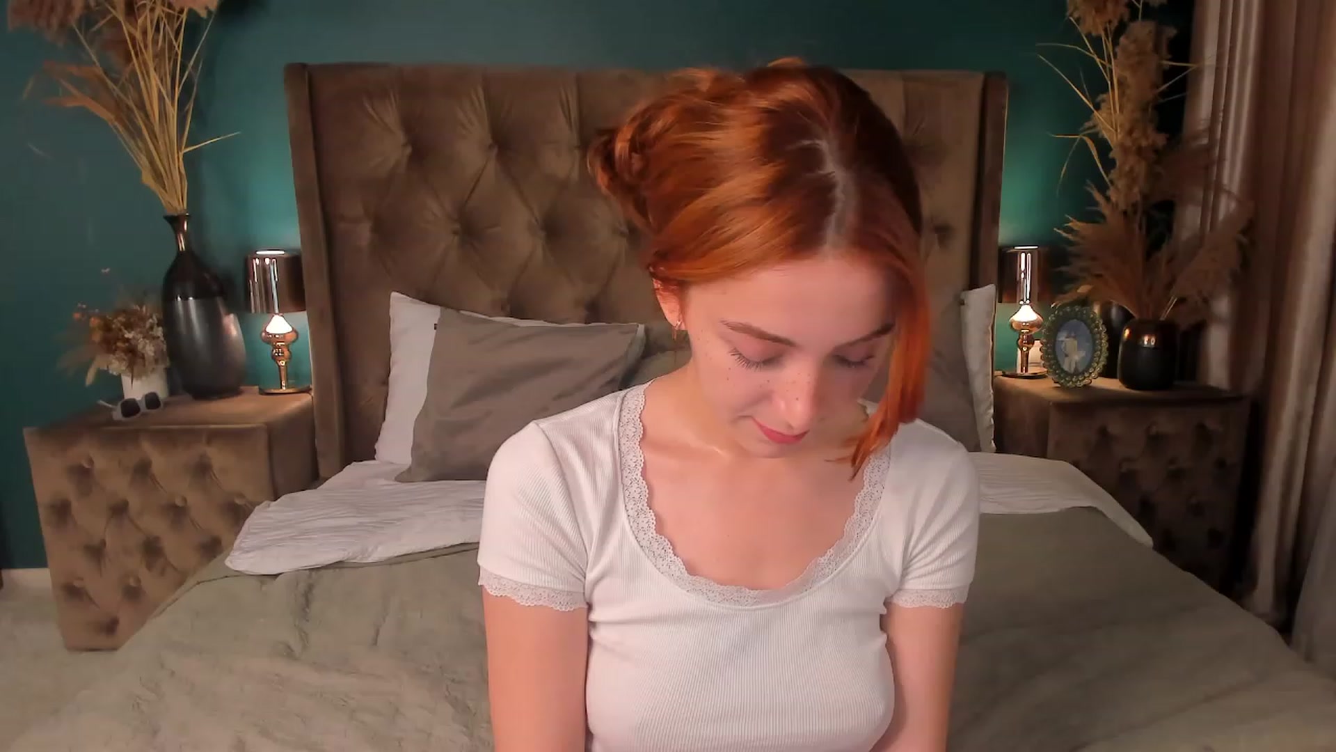 Gallery image thumbnail from ElsaYoung's myfreecams stream on, 07/28/2023, 19:13 image 6 of 20
