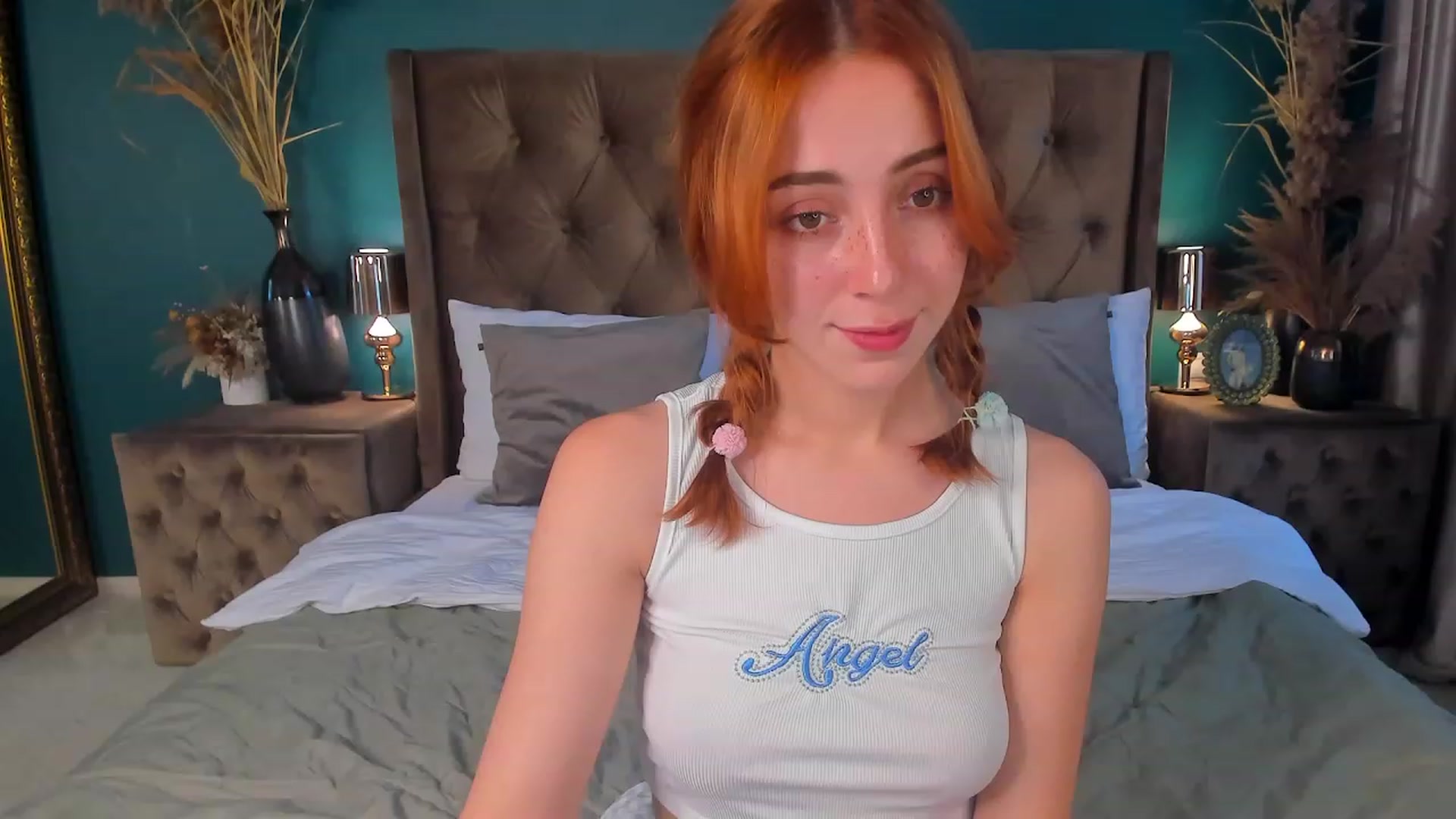 Gallery image thumbnail from ElsaYoung's myfreecams stream on, 07/29/2023, 05:53 image 10 of 20
