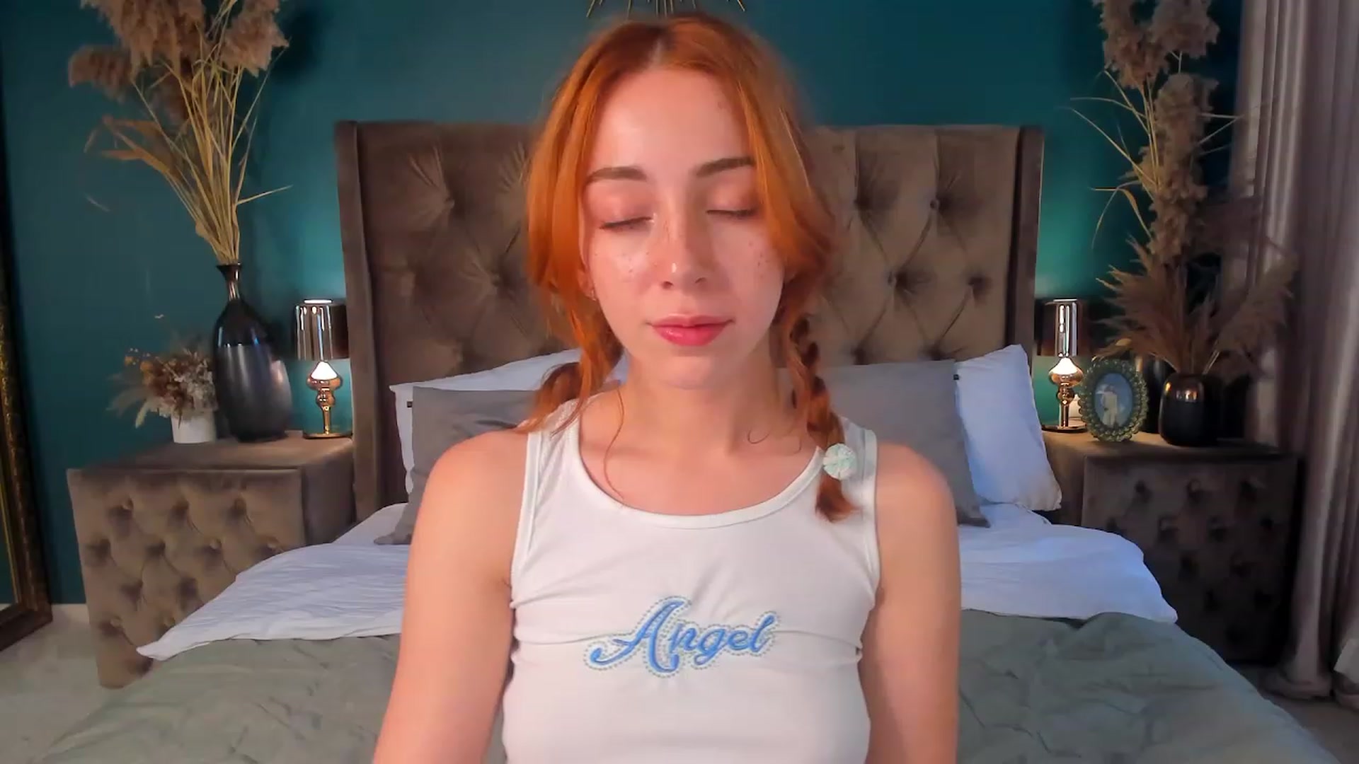 Gallery image thumbnail from ElsaYoung's myfreecams stream on, 07/29/2023, 07:31 image 16 of 20