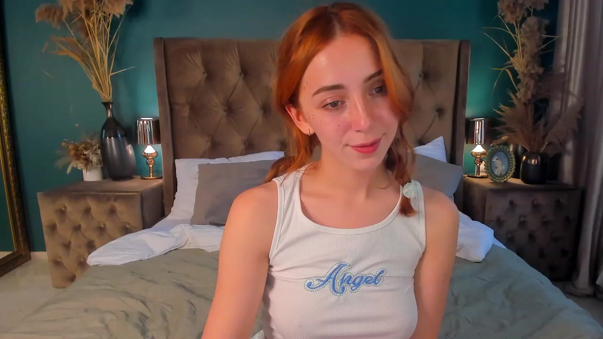 Gallery image thumbnail from ElsaYoung's myfreecams stream on, 07/29/2023, 09:31 image 6 of 20