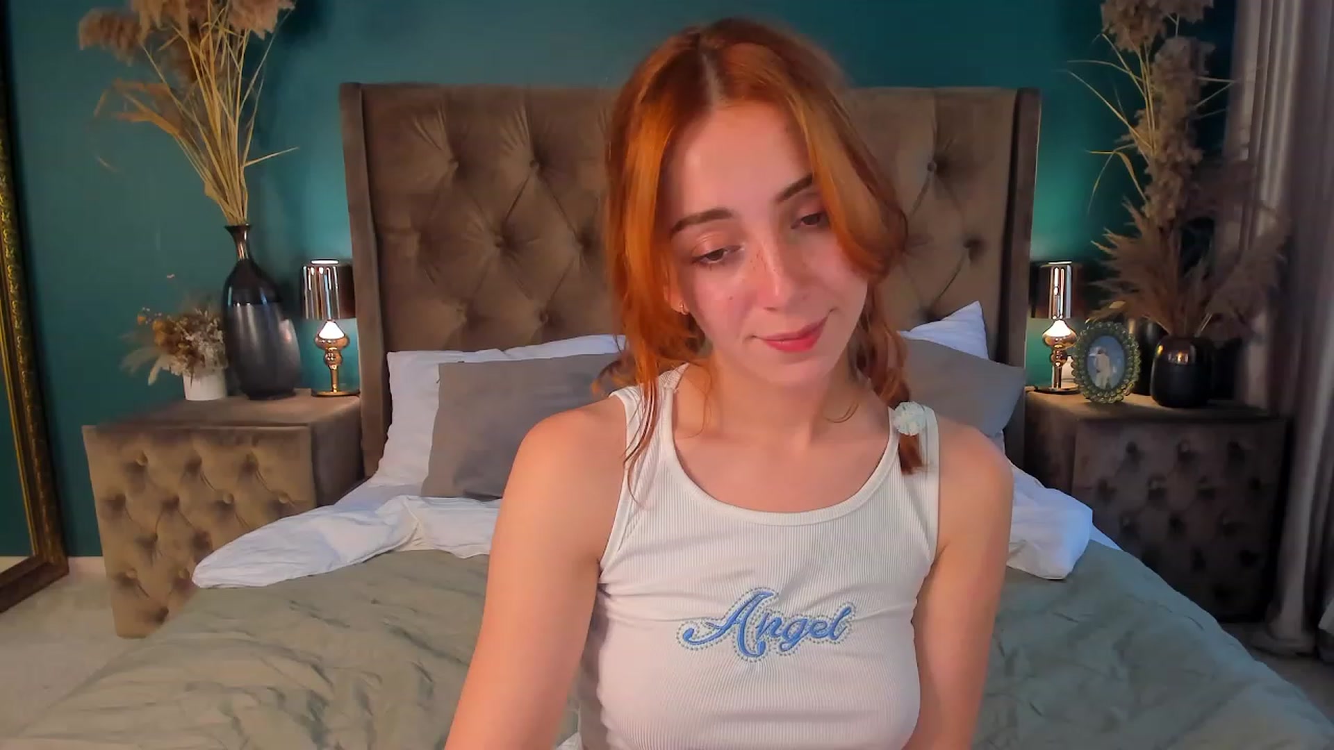 Gallery image thumbnail from ElsaYoung's myfreecams stream on, 07/29/2023, 09:31 image 8 of 20