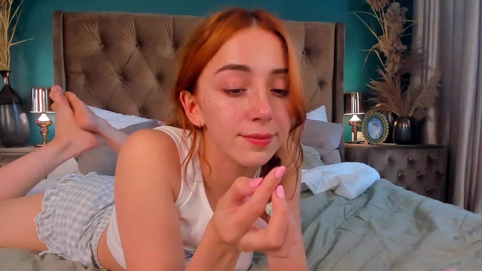 Gallery image thumbnail from ElsaYoung's myfreecams stream on, 07/29/2023, 11:06 image 6 of 20