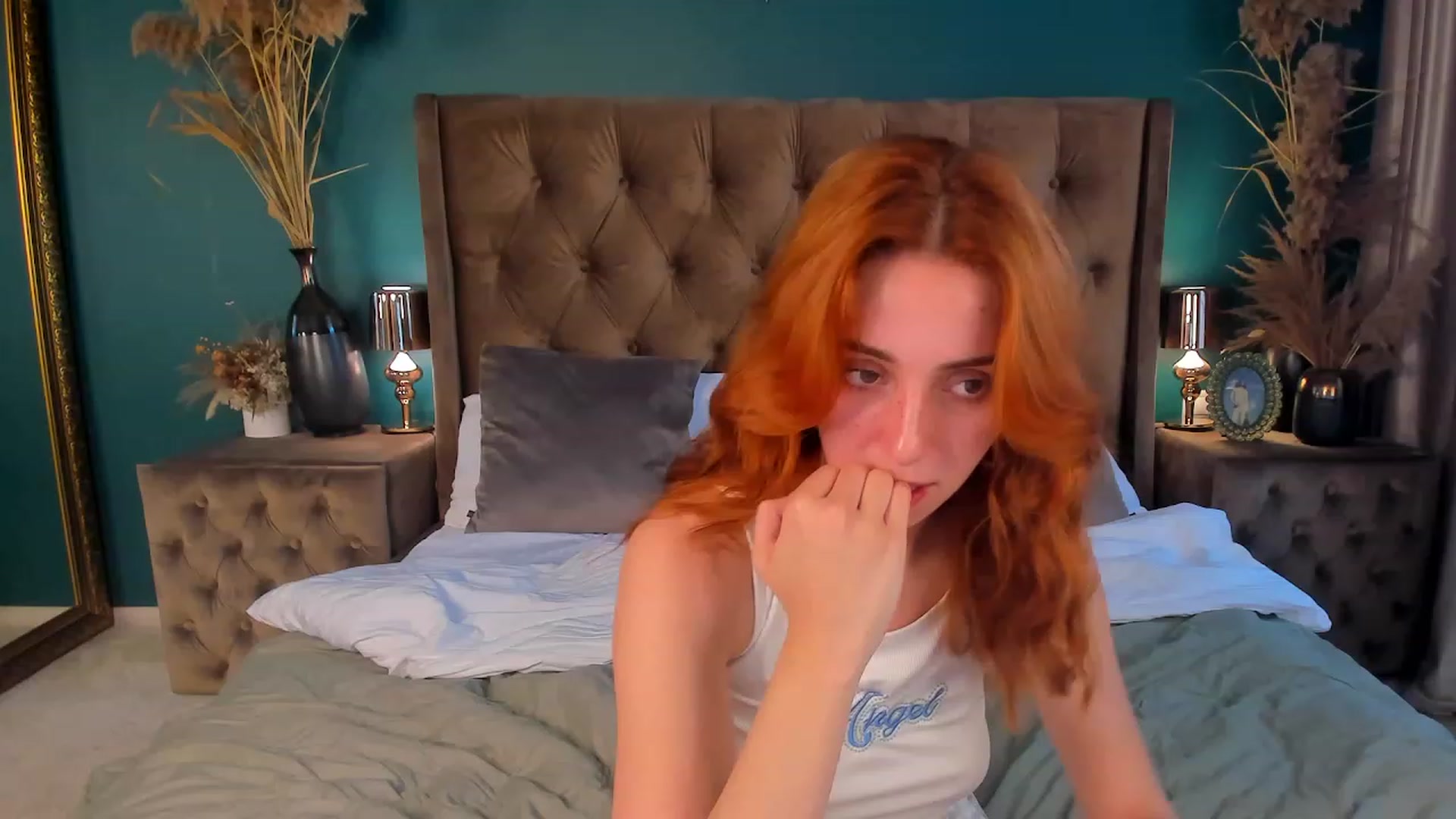 Gallery image thumbnail from ElsaYoung's myfreecams stream on, 07/29/2023, 12:30 image 2 of 20