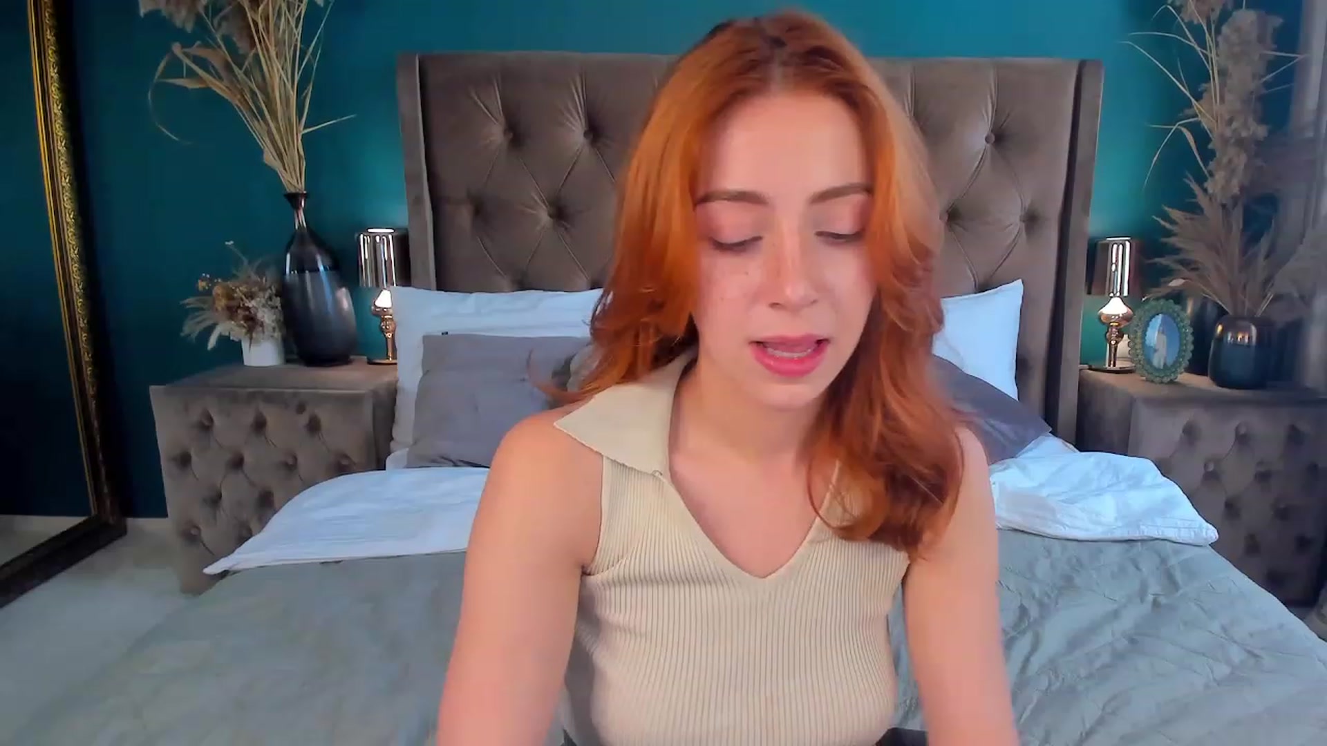 Gallery image thumbnail from ElsaYoung's myfreecams stream on, 07/30/2023, 14:36 image 8 of 20