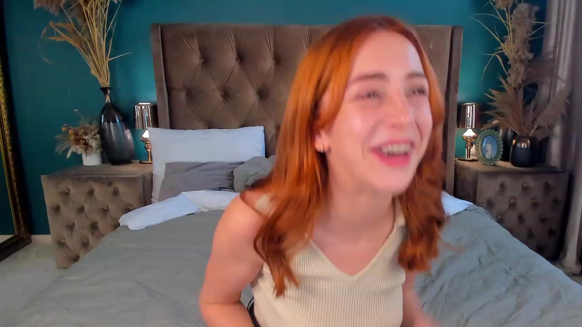 Gallery image thumbnail from ElsaYoung's myfreecams stream on, 07/30/2023, 15:24 image 9 of 20