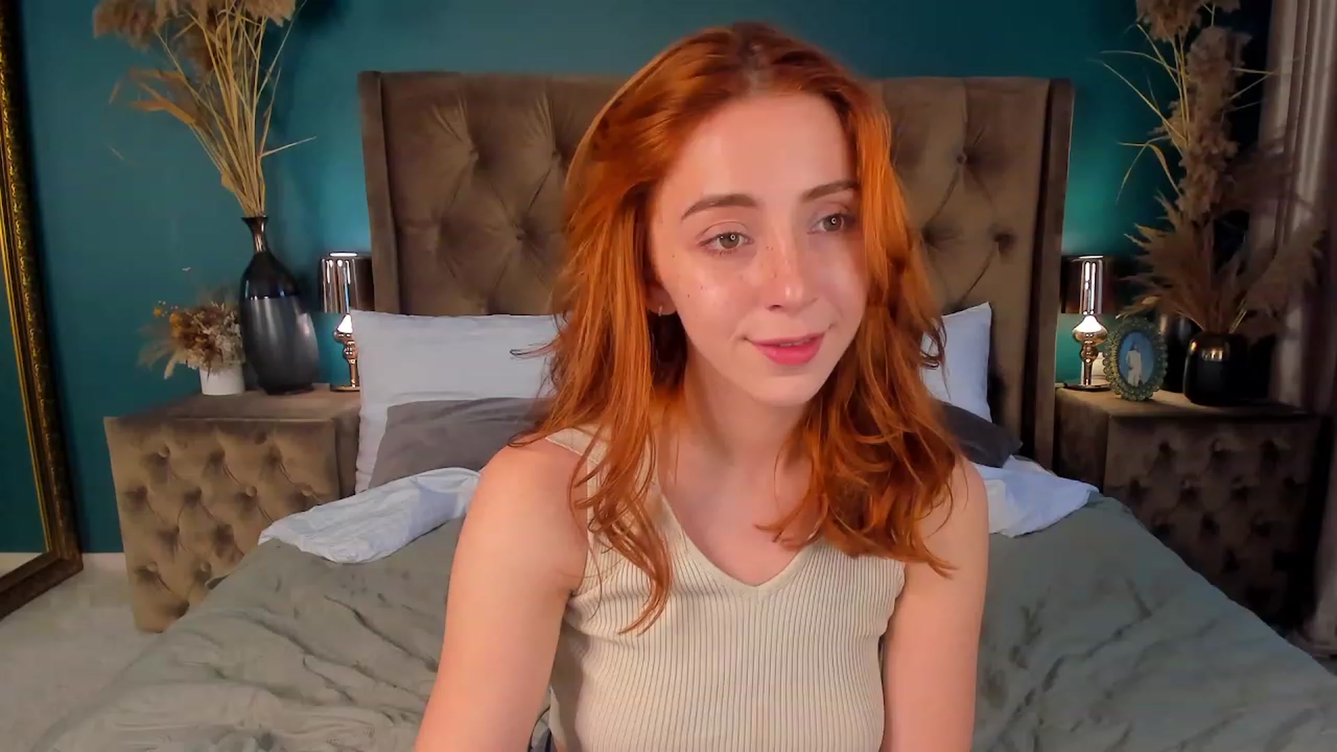 Gallery image thumbnail from ElsaYoung's myfreecams stream on, 07/30/2023, 16:28 image 5 of 20