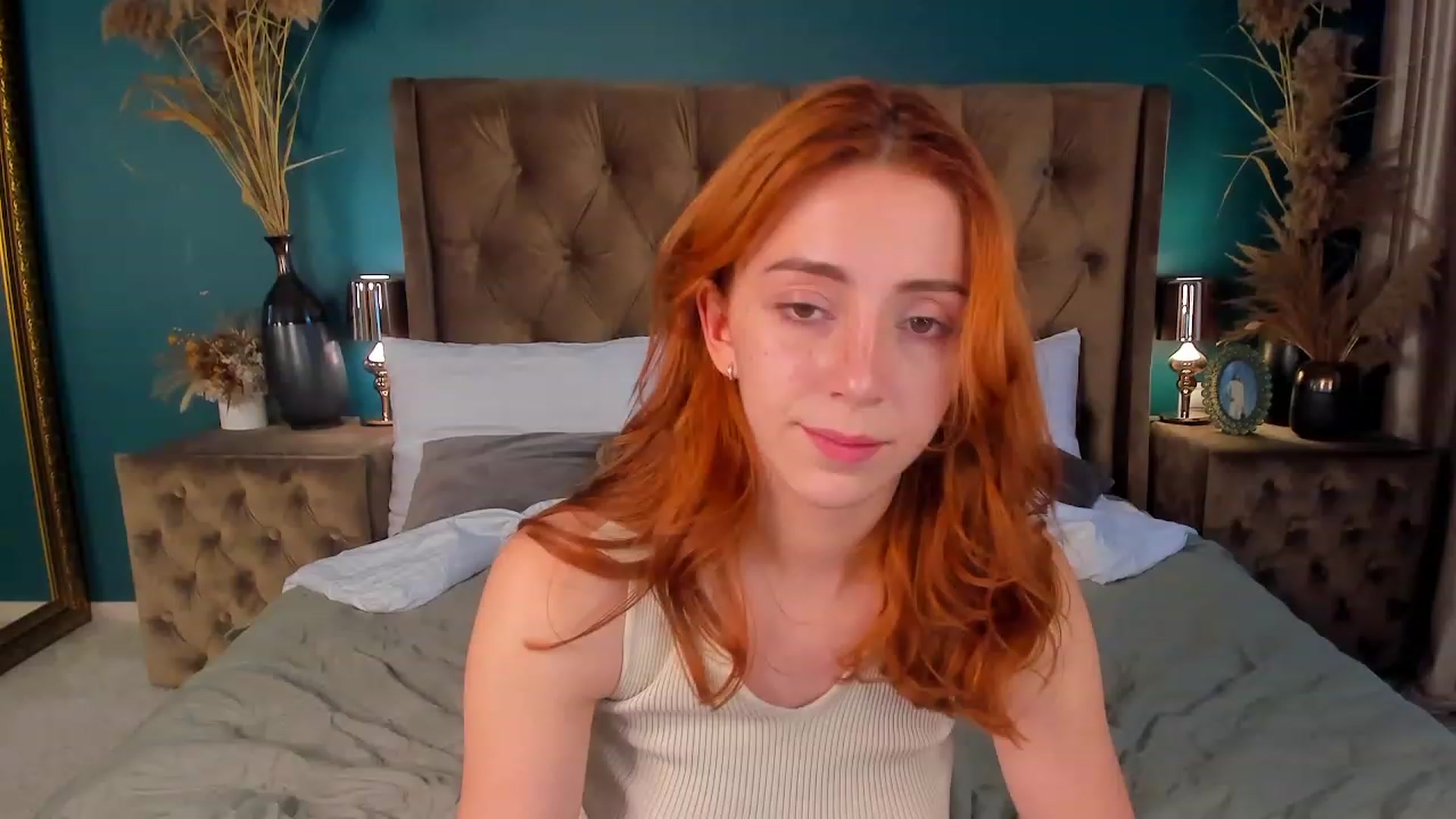 Gallery image thumbnail from ElsaYoung's myfreecams stream on, 07/30/2023, 16:28 image 14 of 20