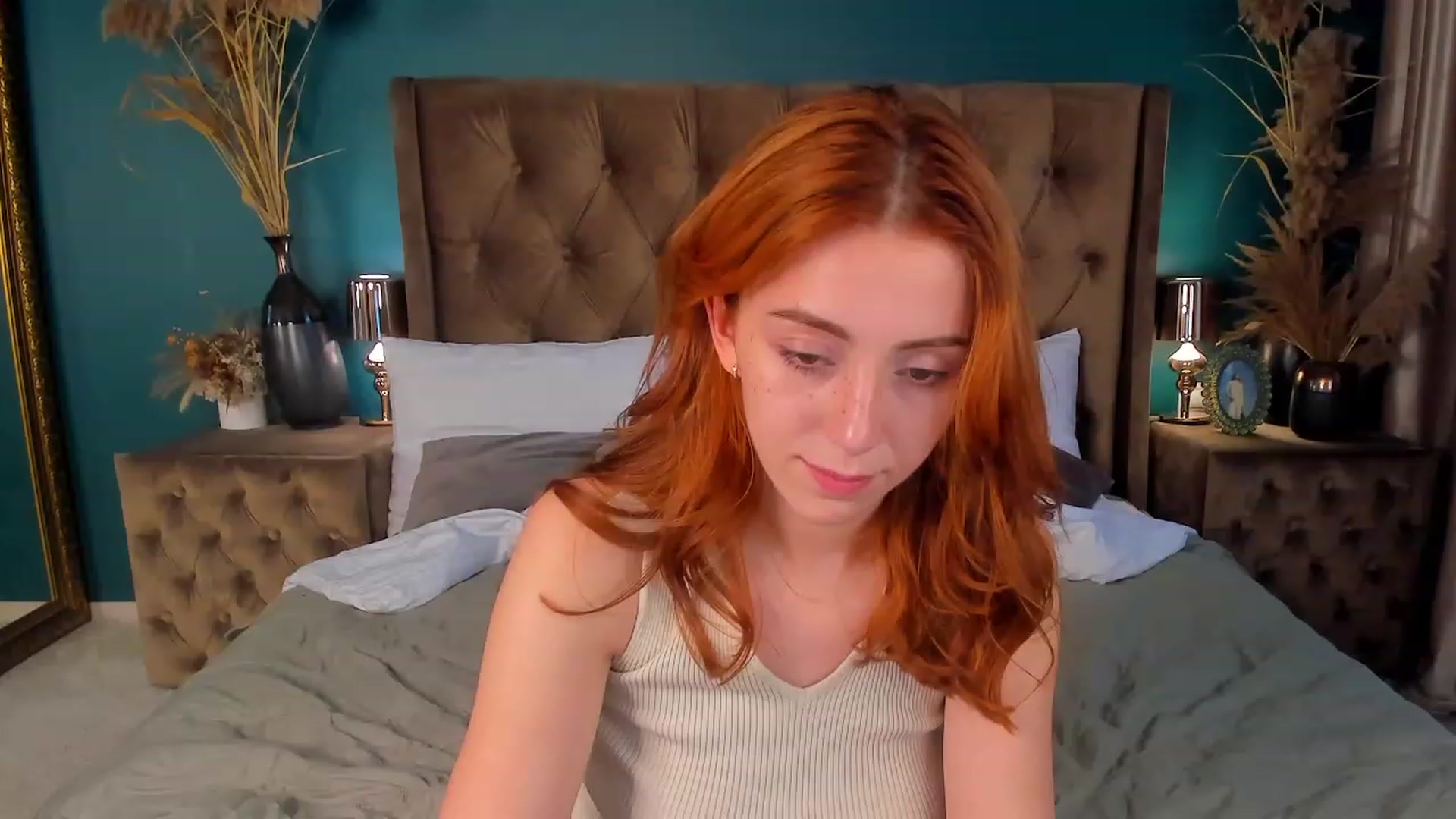Gallery image thumbnail from ElsaYoung's myfreecams stream on, 07/30/2023, 16:28 image 13 of 20