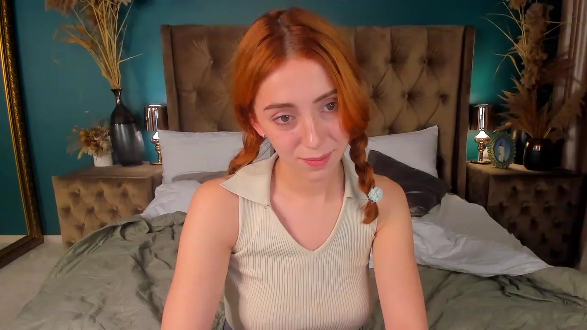 Gallery image thumbnail from ElsaYoung's myfreecams stream on, 07/30/2023, 18:39 image 19 of 20