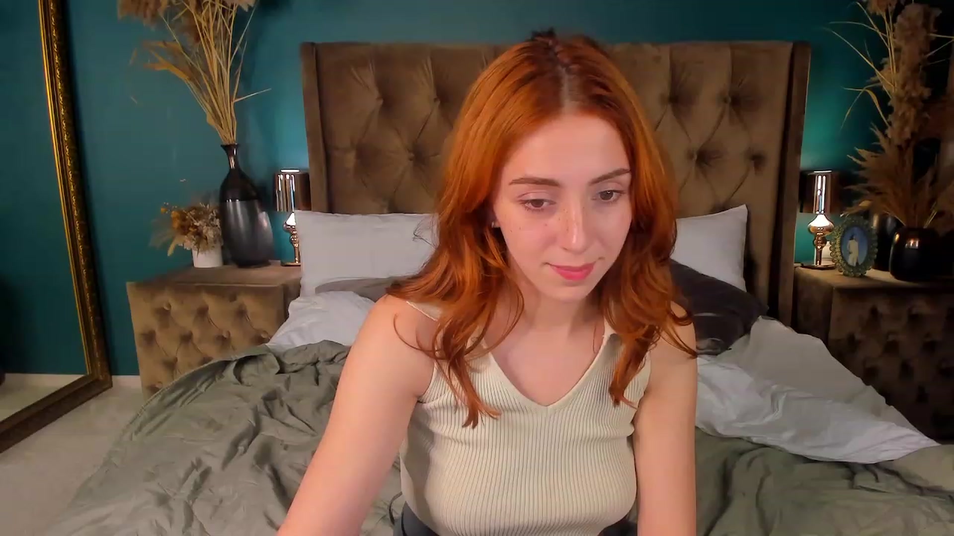 Gallery image thumbnail from ElsaYoung's myfreecams stream on, 07/30/2023, 18:39 image 9 of 20