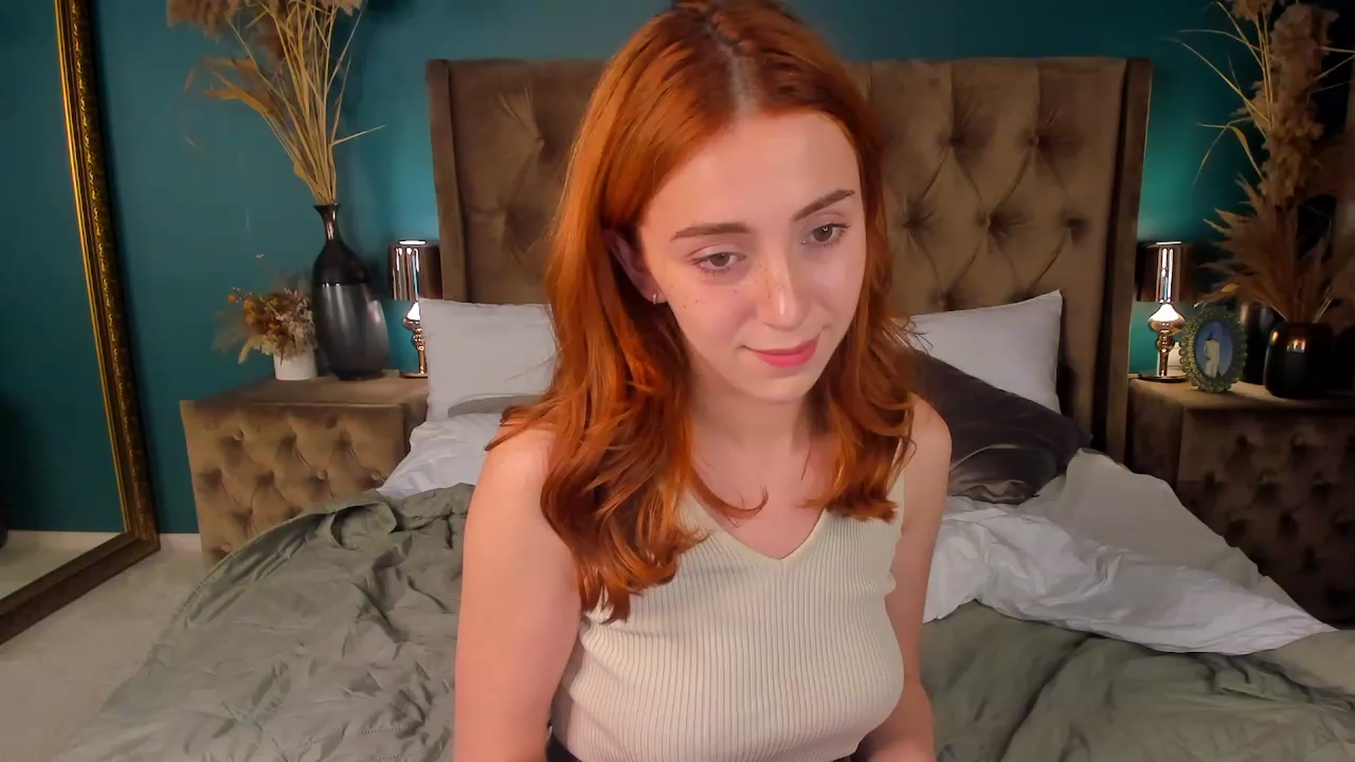 Gallery image thumbnail from ElsaYoung's myfreecams stream on, 07/30/2023, 18:39 image 12 of 20