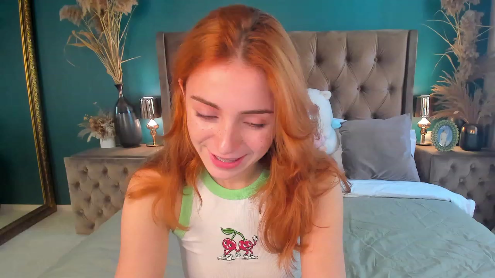 Gallery image thumbnail from ElsaYoung's myfreecams stream on, 08/03/2023, 12:59 image 17 of 20