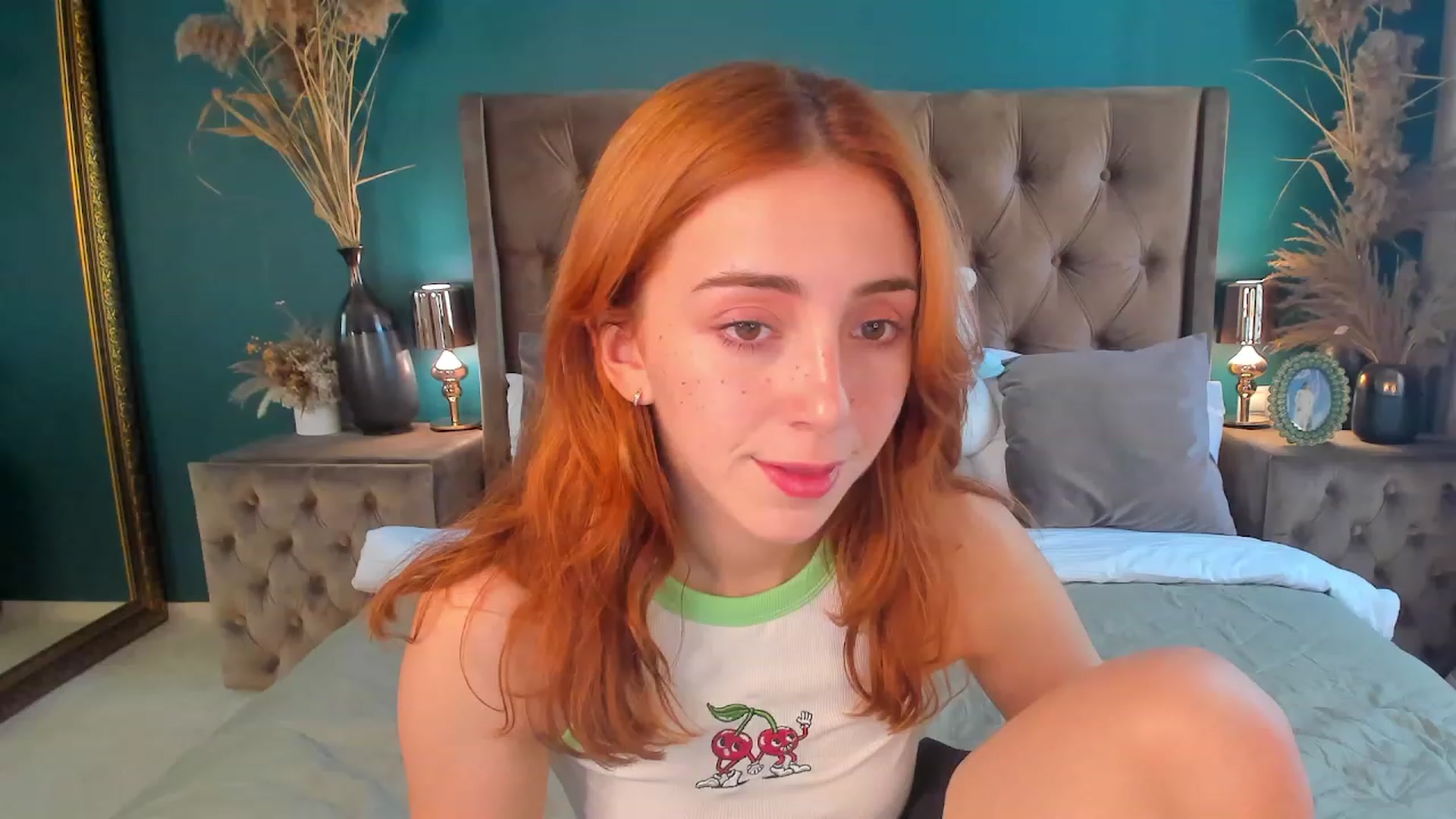 Gallery image thumbnail from ElsaYoung's myfreecams stream on, 08/03/2023, 12:59 image 14 of 20