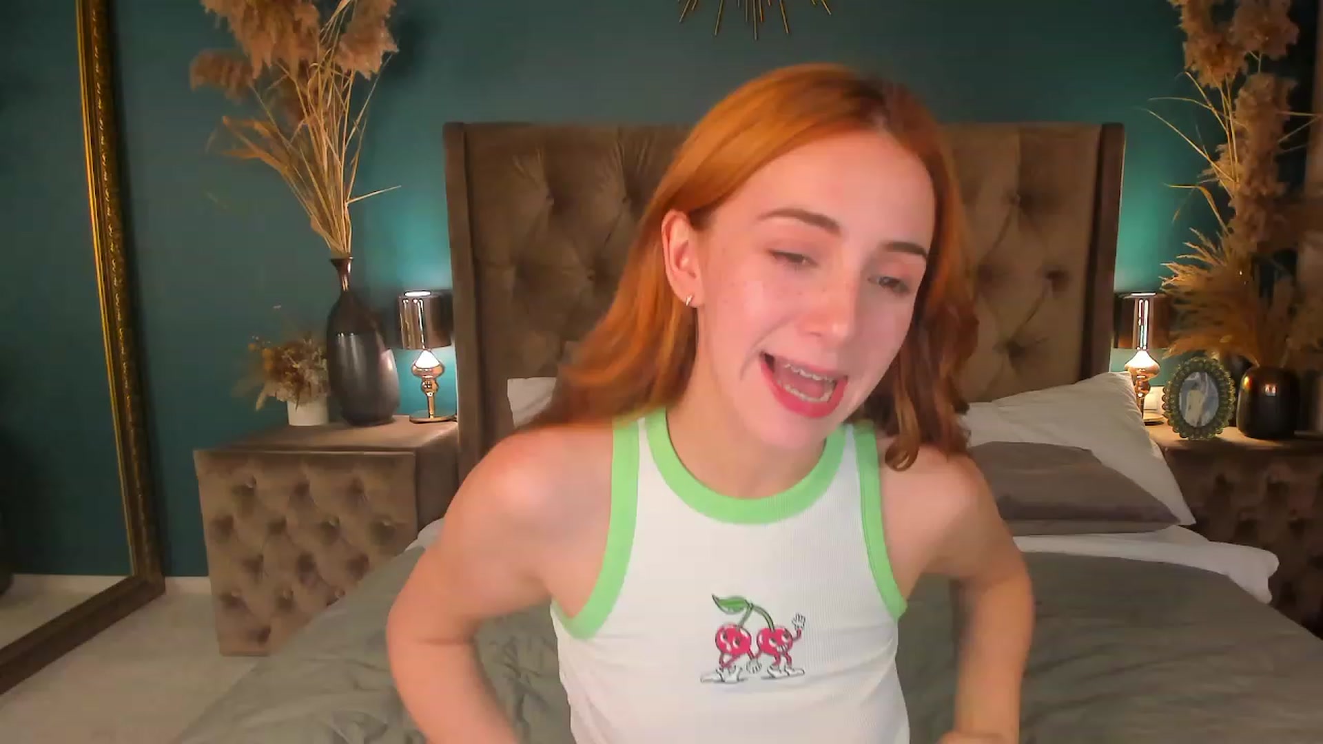 Gallery image thumbnail from ElsaYoung's myfreecams stream on, 08/03/2023, 17:52 image 16 of 20