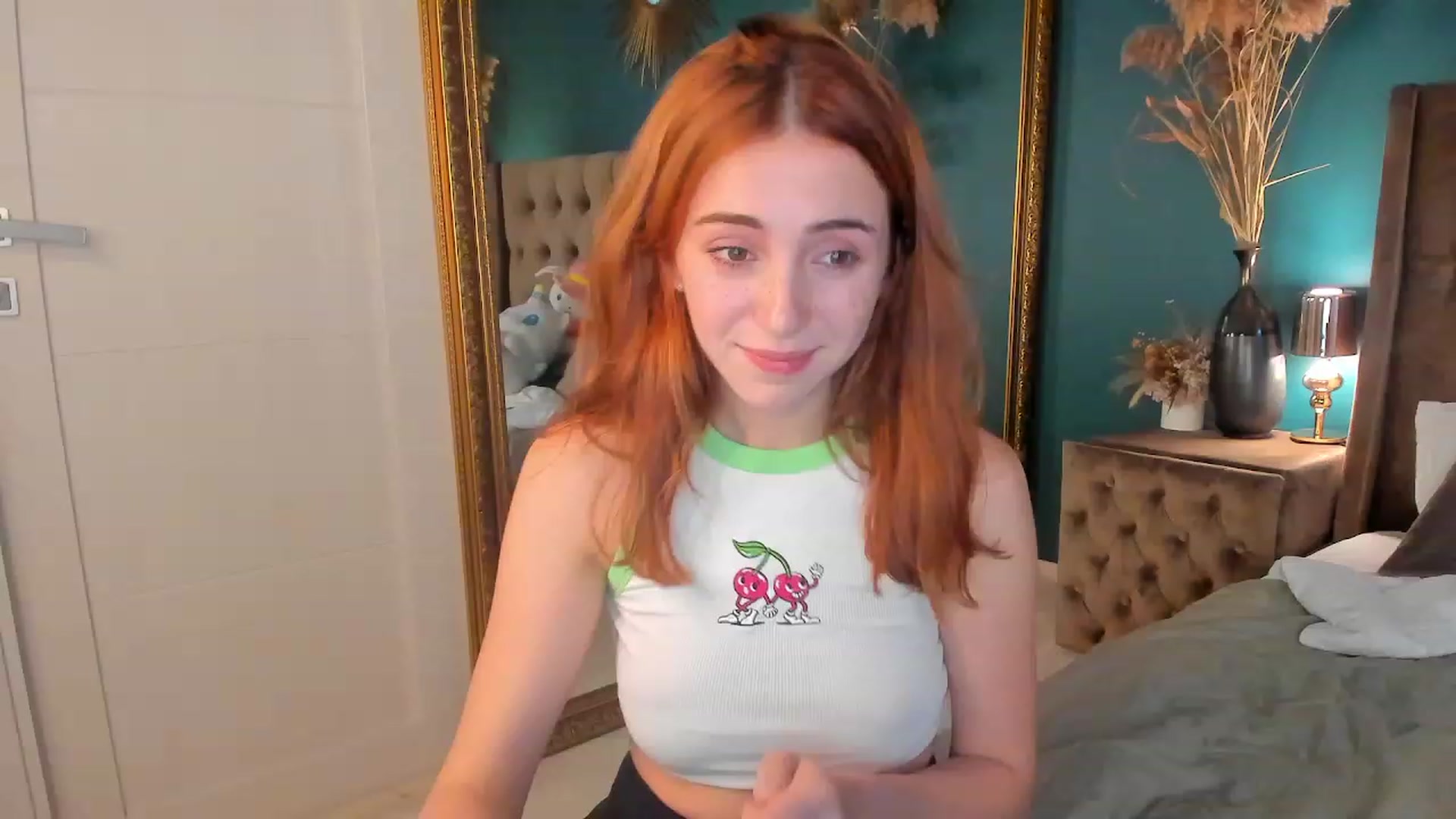 Gallery image thumbnail from ElsaYoung's myfreecams stream on, 08/03/2023, 17:52 image 10 of 20