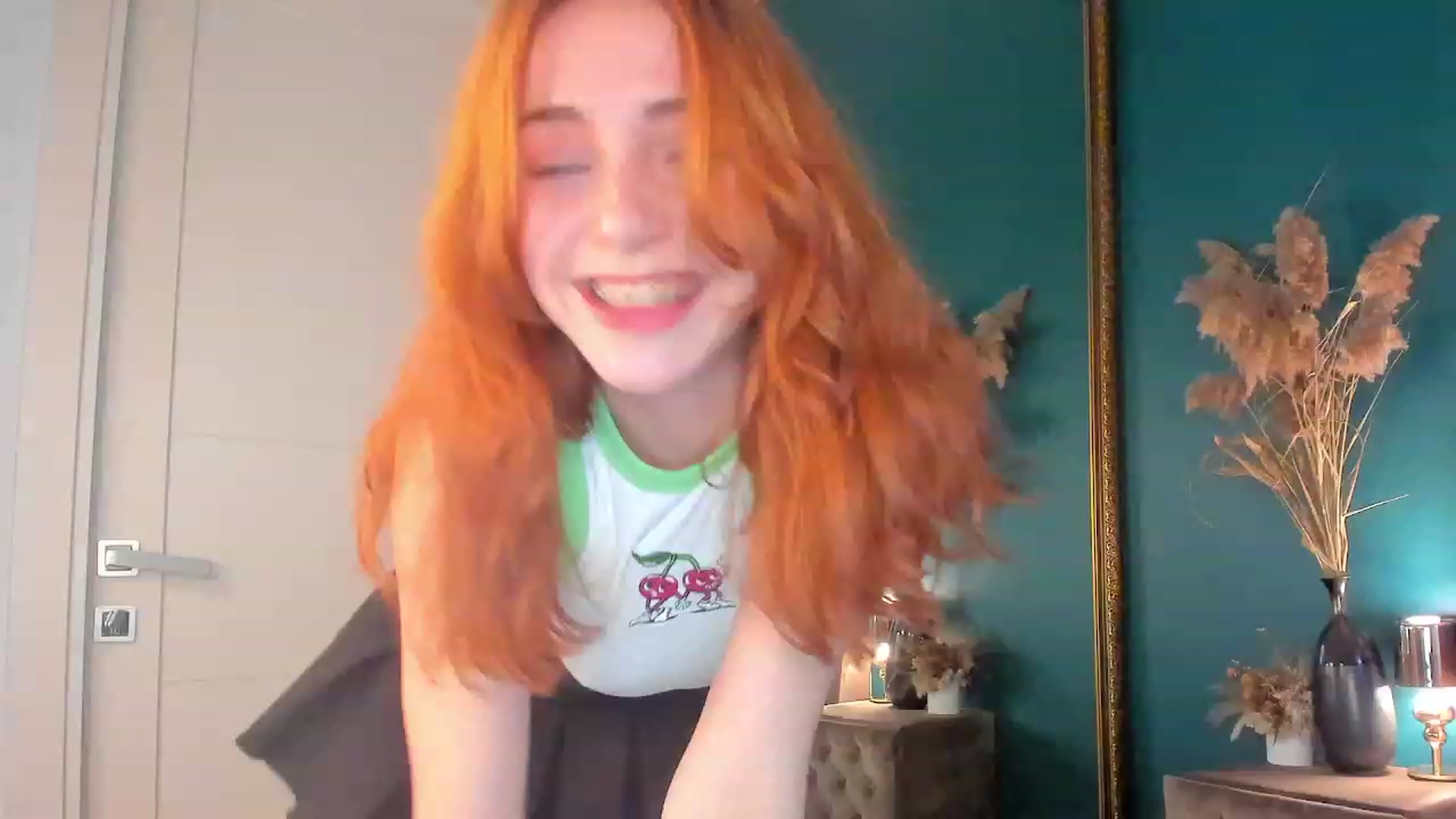 Gallery image thumbnail from ElsaYoung's myfreecams stream on, 08/03/2023, 17:52 image 8 of 20