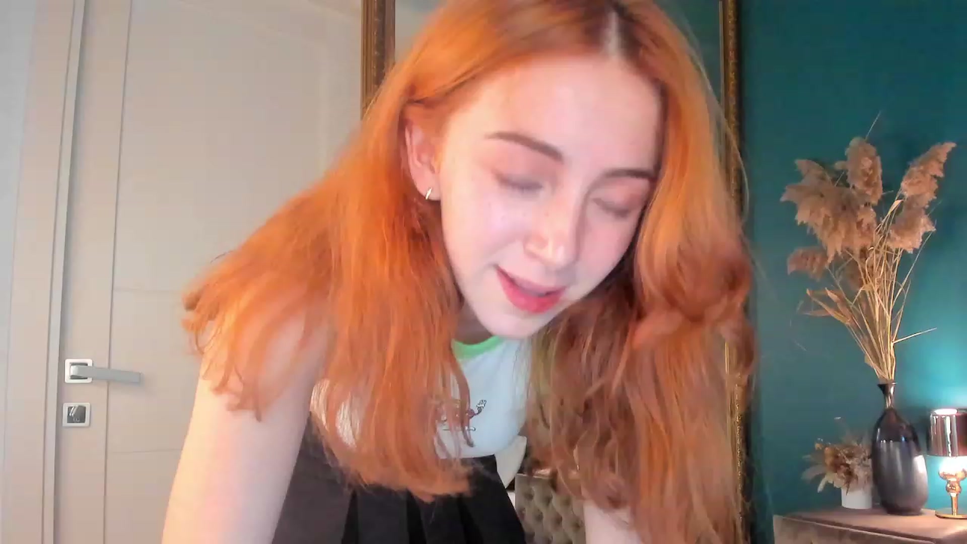 Gallery image thumbnail from ElsaYoung's myfreecams stream on, 08/03/2023, 17:52 image 7 of 20