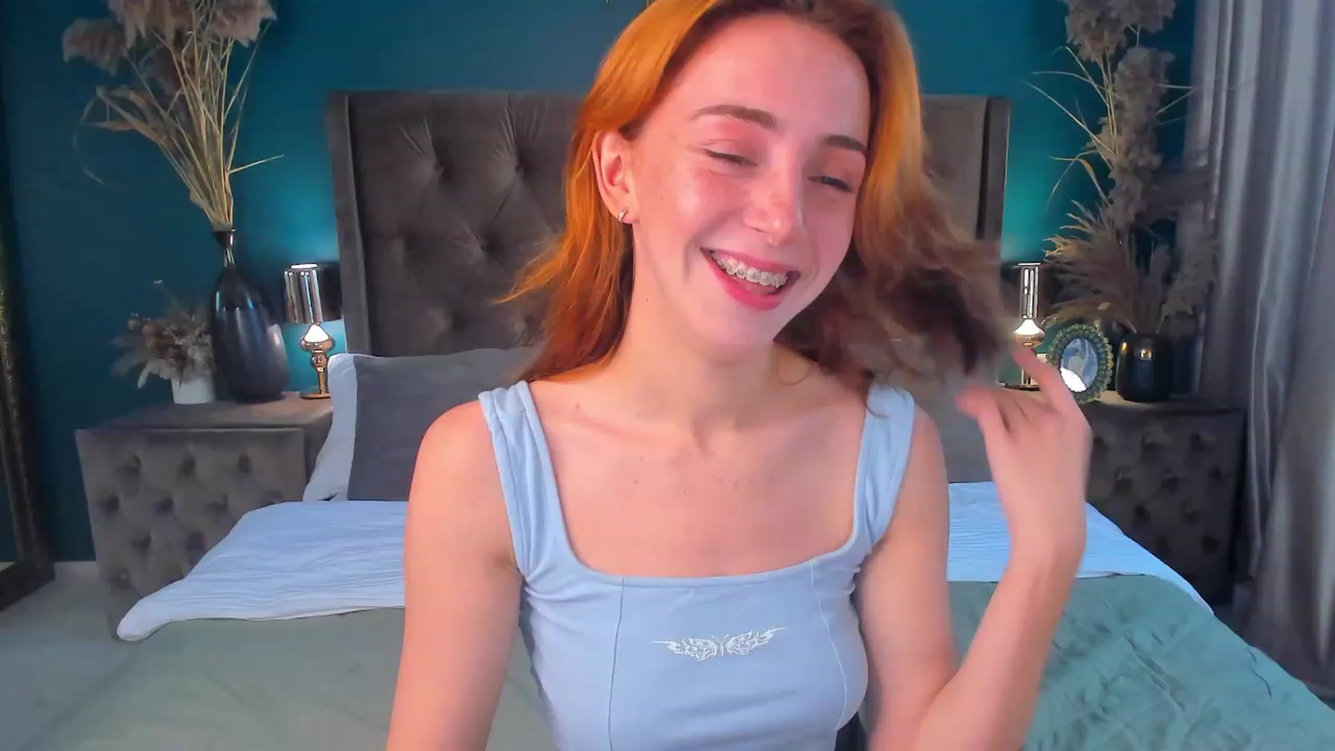 Gallery image thumbnail from ElsaYoung's myfreecams stream on, 08/04/2023, 13:07 image 4 of 20