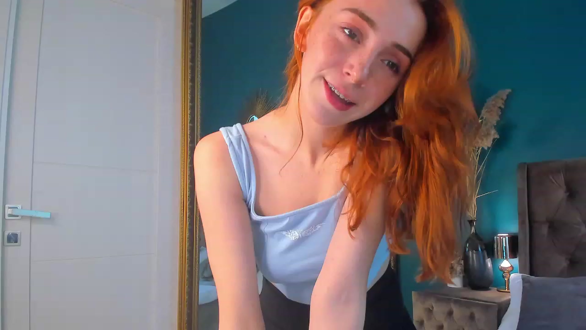 Gallery image thumbnail from ElsaYoung's myfreecams stream on, 08/04/2023, 13:07 image 14 of 20