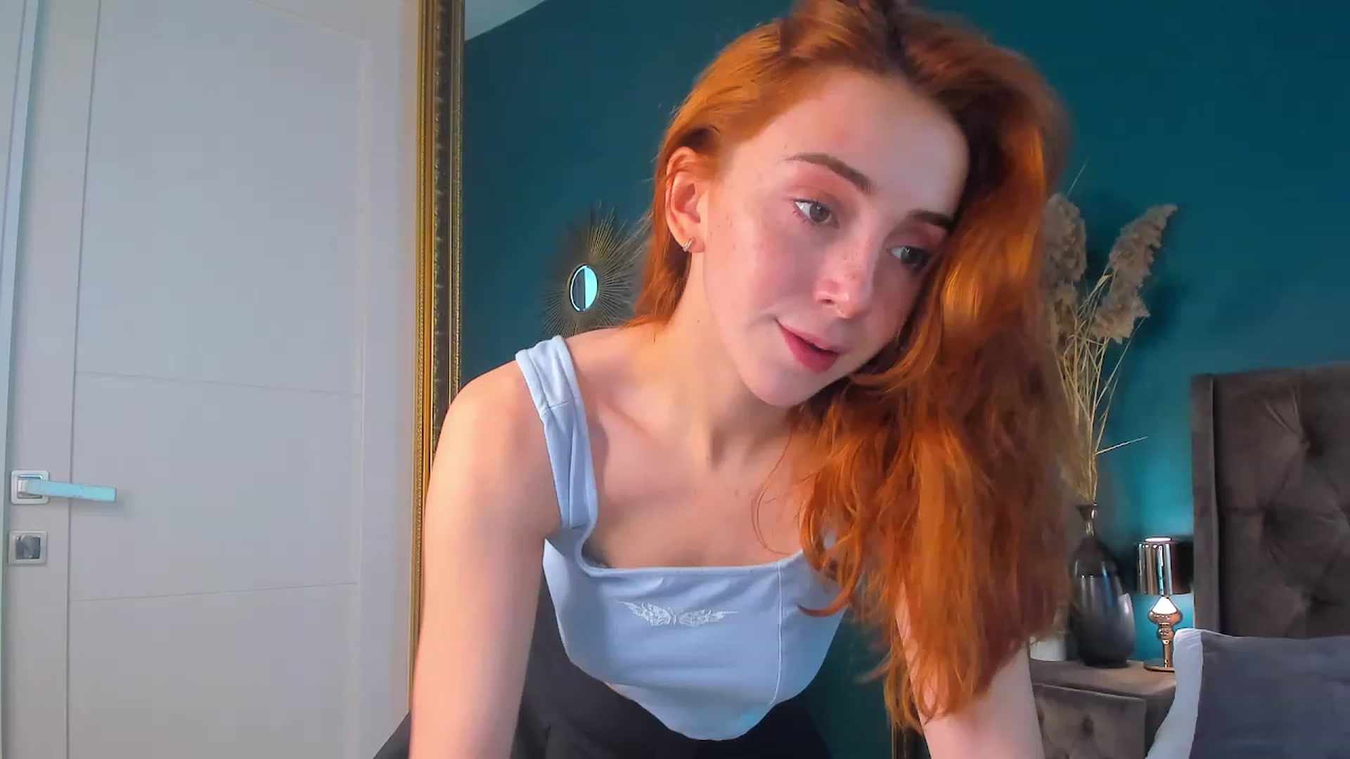 Gallery image thumbnail from ElsaYoung's myfreecams stream on, 08/04/2023, 13:07 image 12 of 20