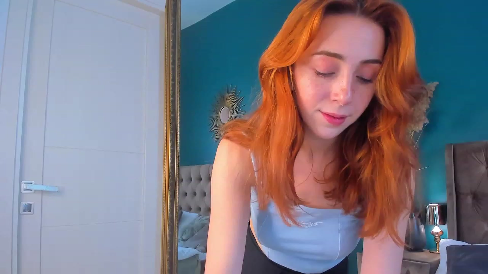 Gallery image thumbnail from ElsaYoung's myfreecams stream on, 08/04/2023, 14:11 image 19 of 20