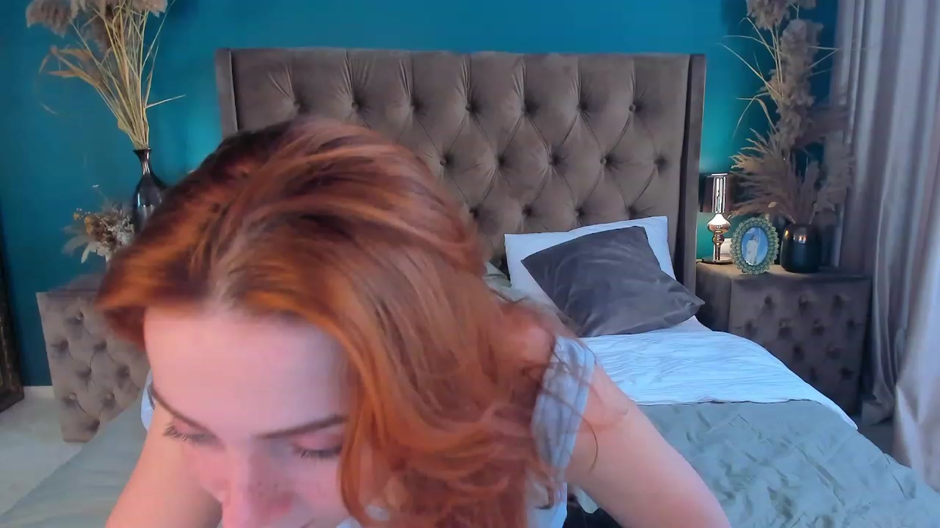 Gallery image thumbnail from ElsaYoung's myfreecams stream on, 08/04/2023, 15:13 image 9 of 20