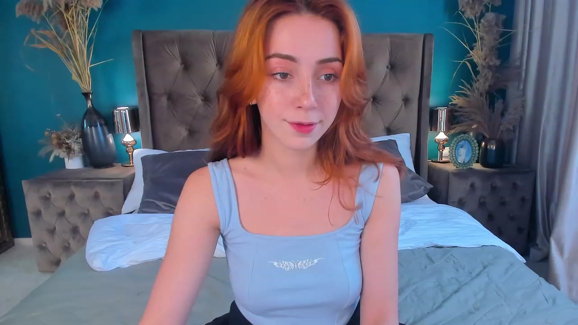 Gallery image thumbnail from ElsaYoung's myfreecams stream on, 08/04/2023, 15:13 image 4 of 20