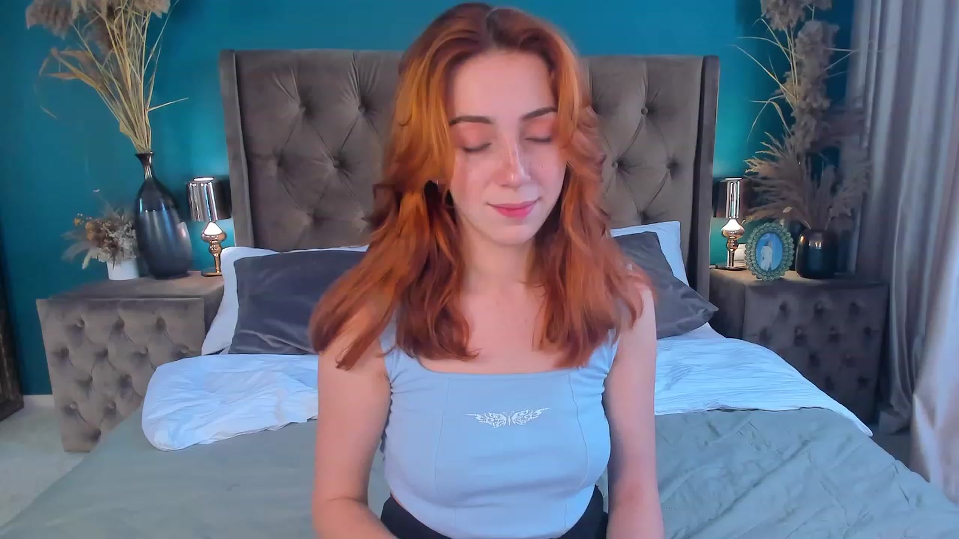 Gallery image thumbnail from ElsaYoung's myfreecams stream on, 08/04/2023, 15:13 image 5 of 20