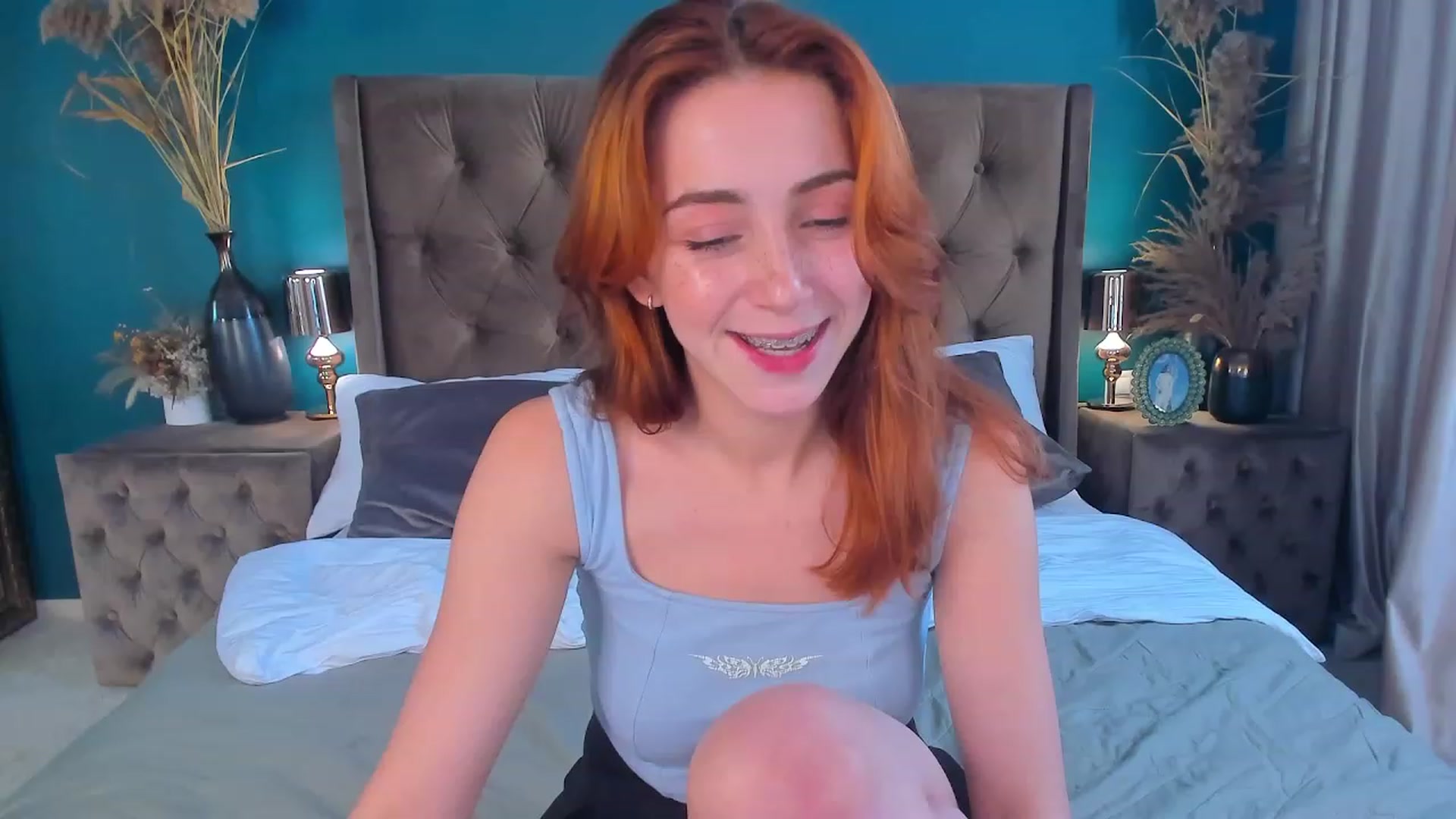 Gallery image thumbnail from ElsaYoung's myfreecams stream on, 08/04/2023, 15:13 image 7 of 20