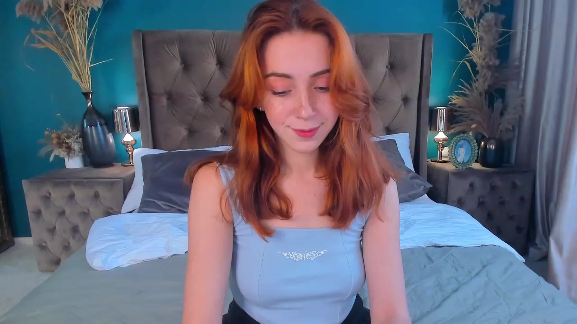 Gallery image thumbnail from ElsaYoung's myfreecams stream on, 08/04/2023, 15:13 image 6 of 20