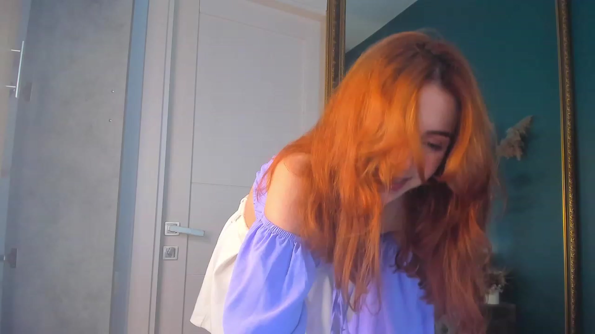Gallery image thumbnail from ElsaYoung's myfreecams stream on, 08/05/2023, 13:23 image 4 of 20